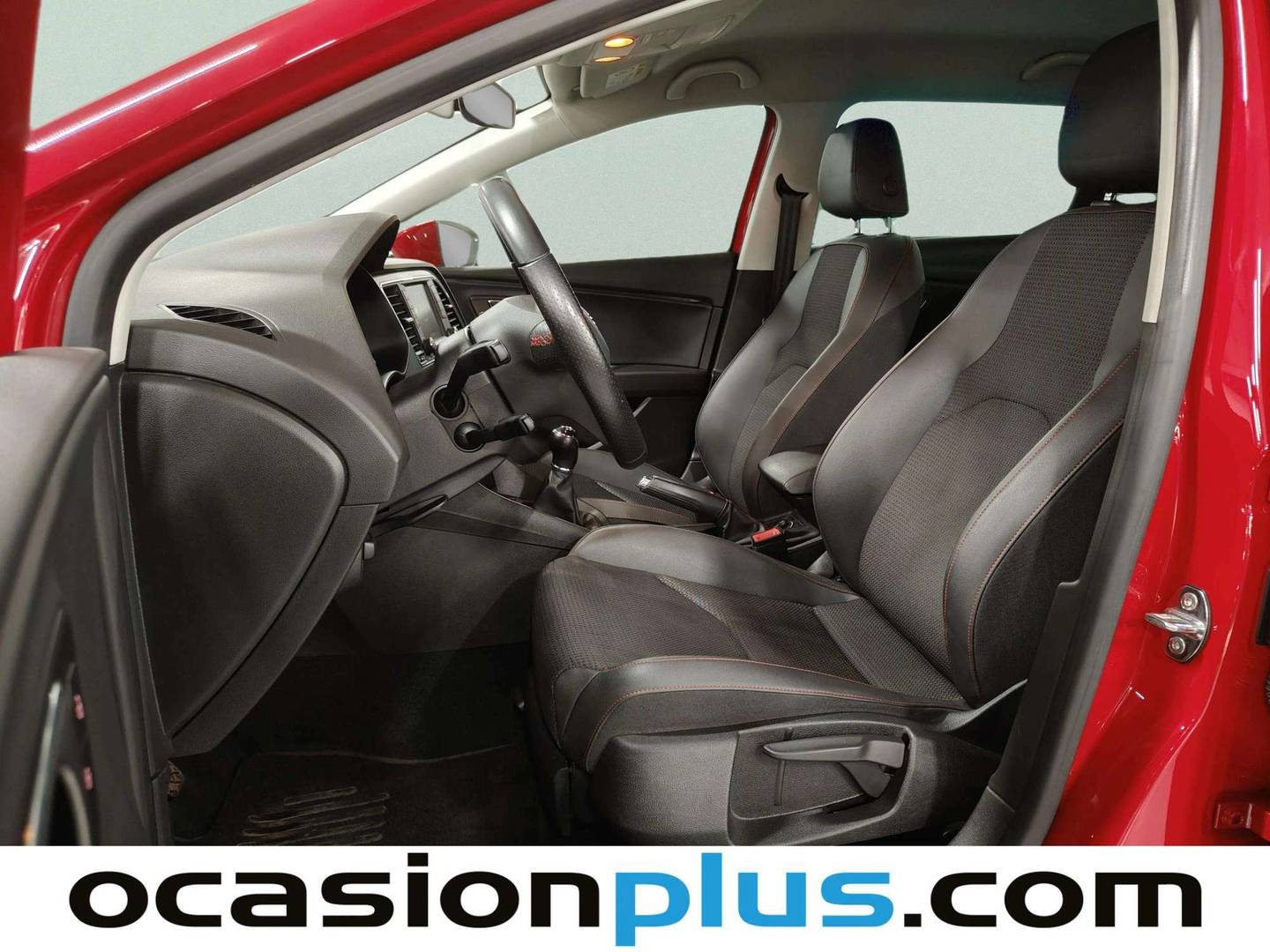Foto asientos delanteros Seat León Seat León ST 1.4 TSI ACT S&S FR (150 CV)