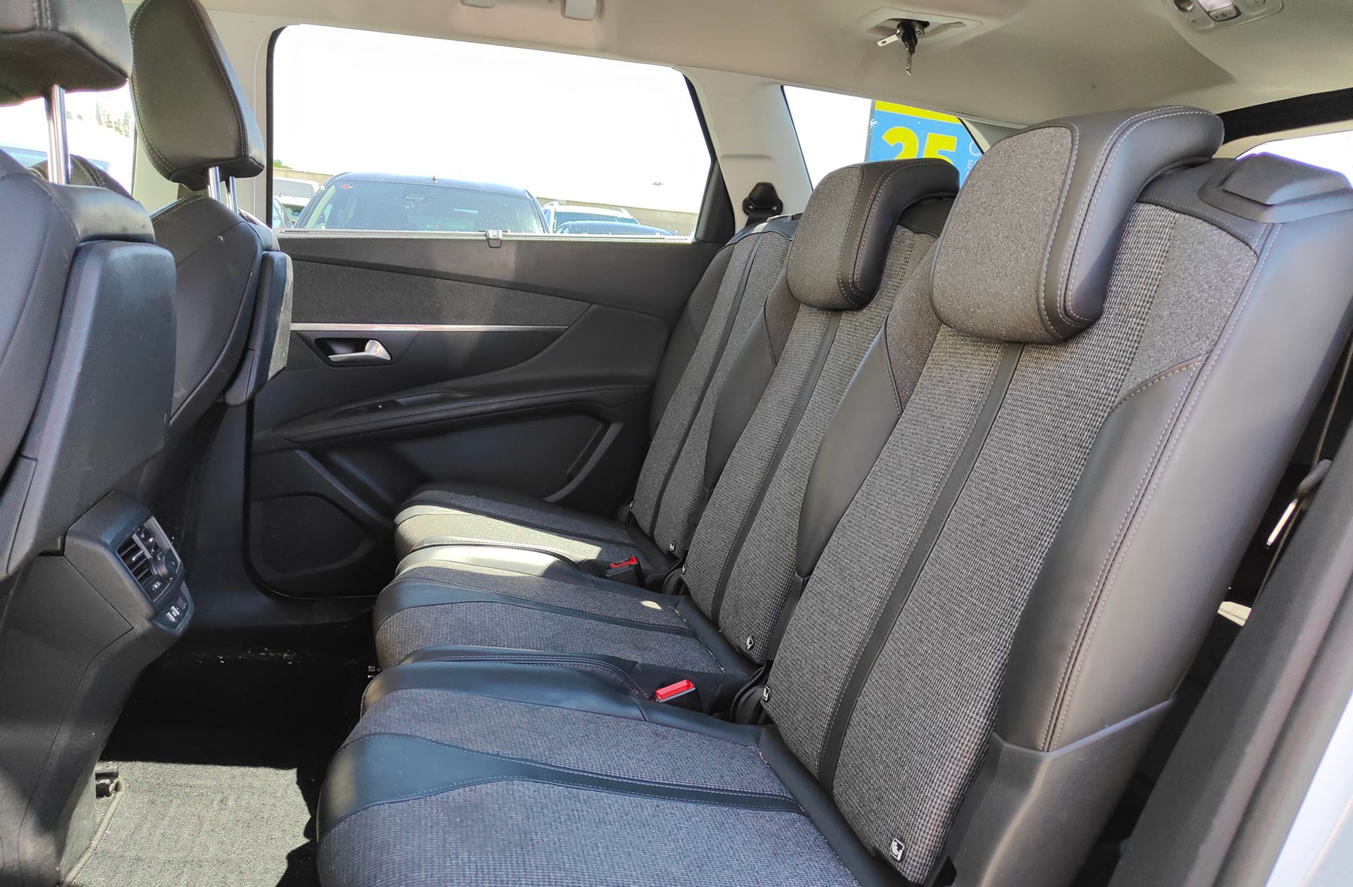 Peugeot 5008 BlueHDi 120 Allure EAT6 7 plazas - foto 12