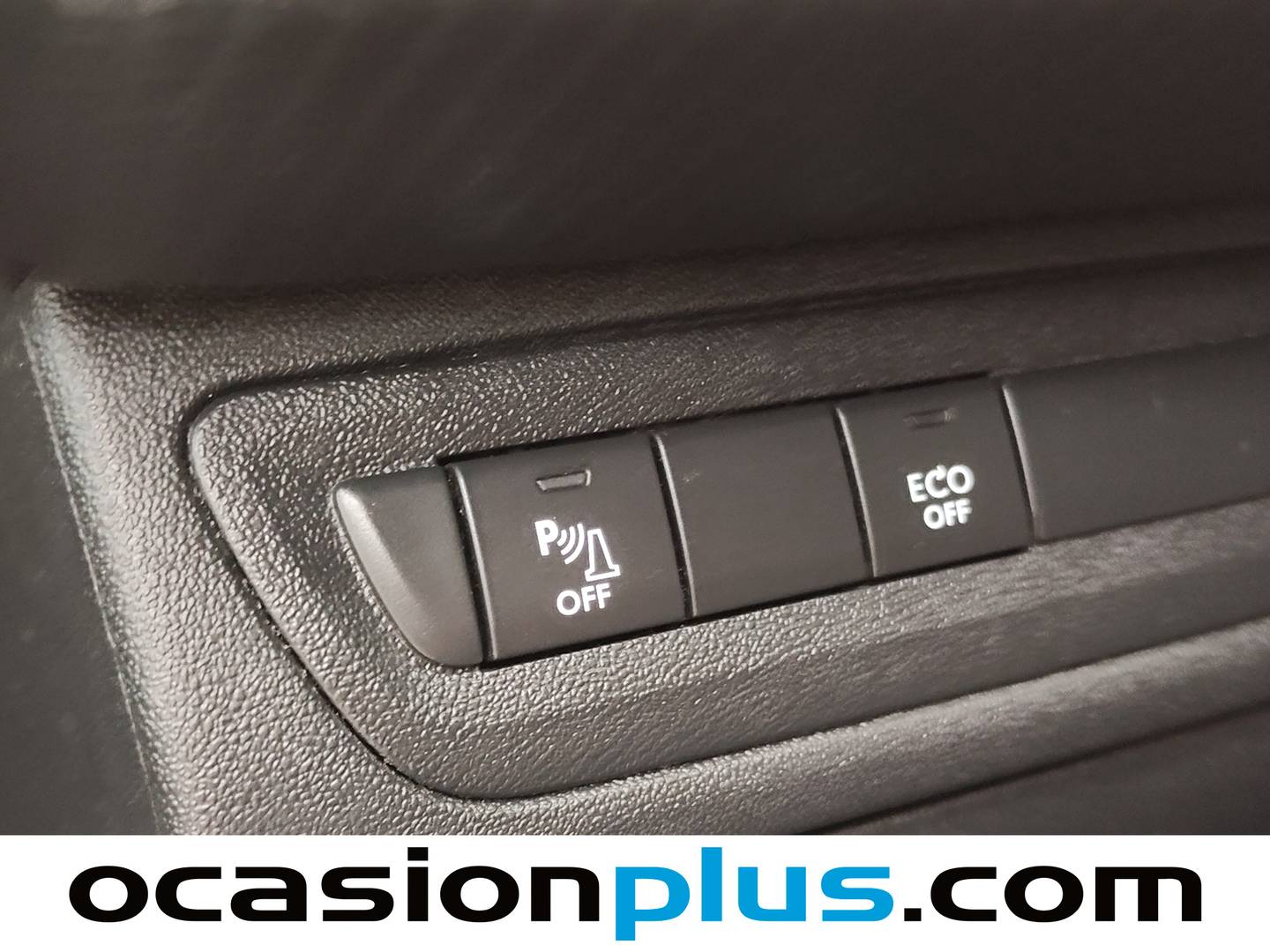 Equipamiento del Peugeot 2008 Peugeot 2008 PureTech Signature (82 CV)