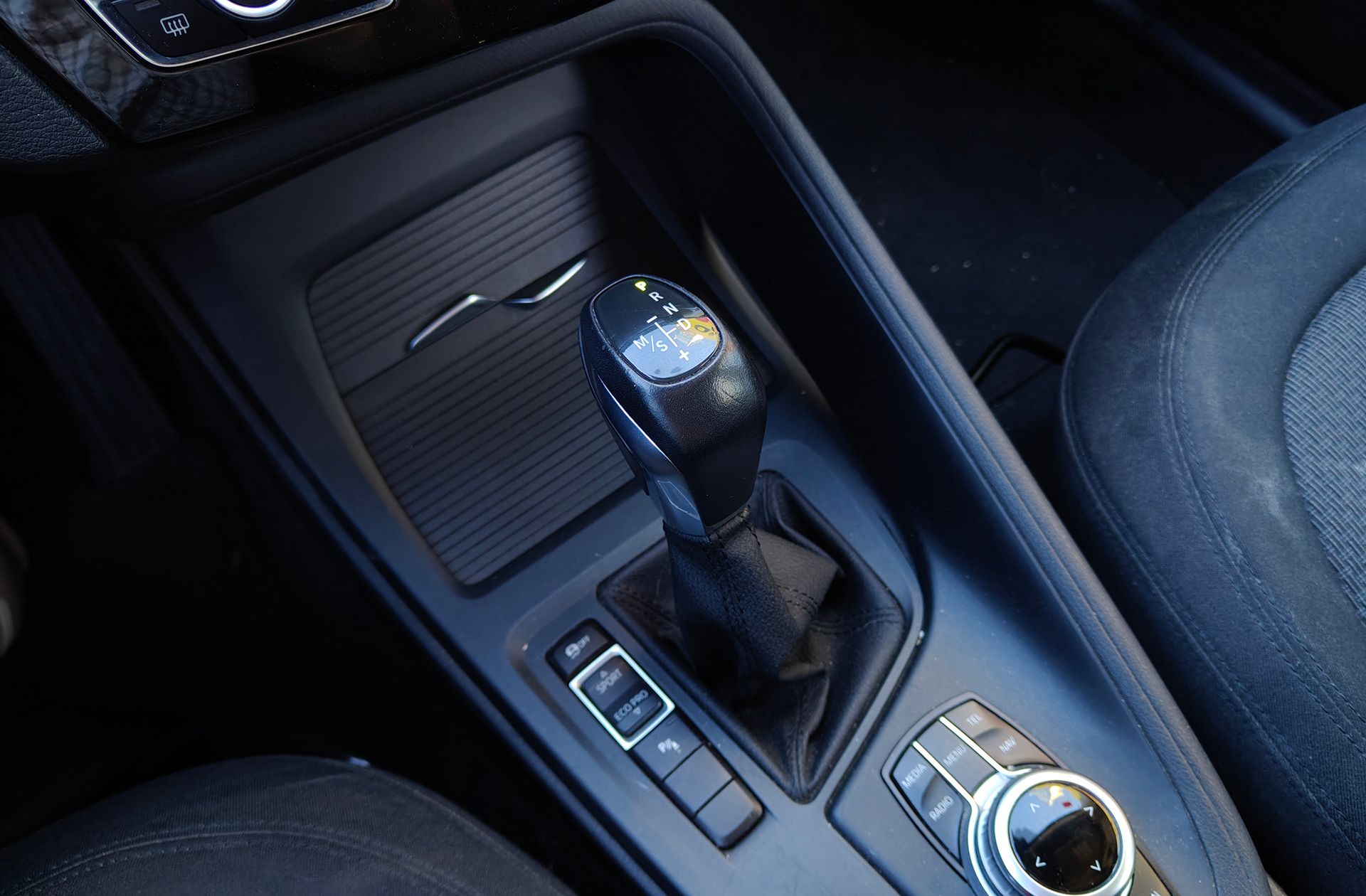 BMW X1 sDrive18d Business - foto 5