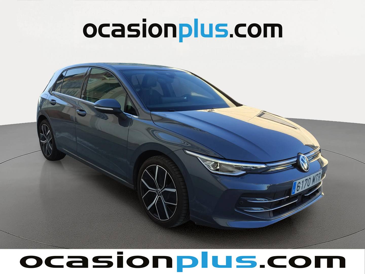 Foto delantera Volkswagen Golf Volkswagen Golf 1.5 eTSI  (116 CV) DSG derecha