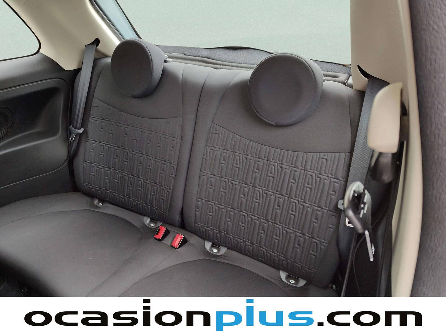 Foto asientos traseros Fiat 500 Fiat 500 1.0 Hybrid Dolcevita (70 CV)