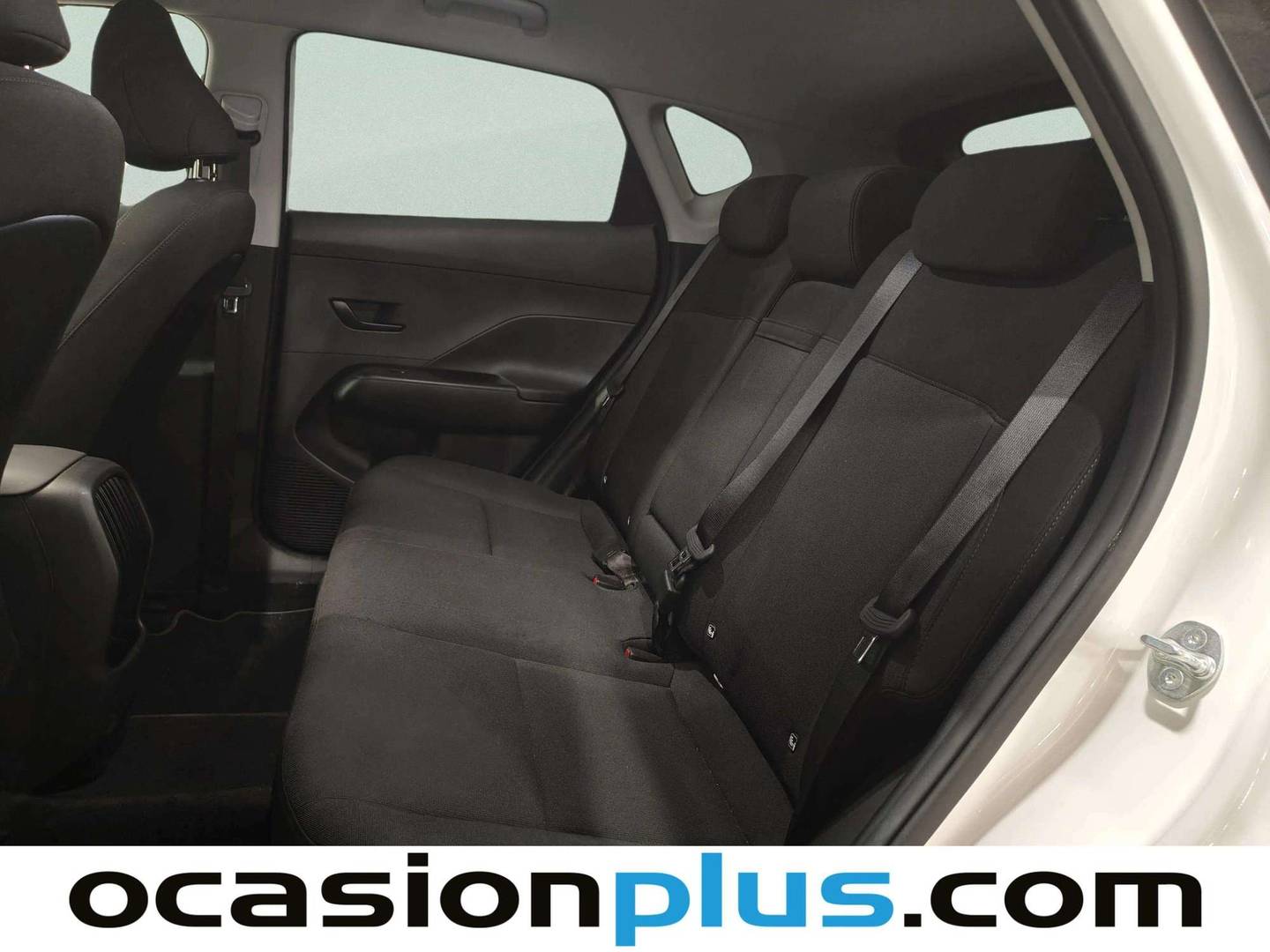Foto asientos traseros Hyundai Kona Hyundai Kona 1.6 GDI HEV Maxx DCT (141 CV)