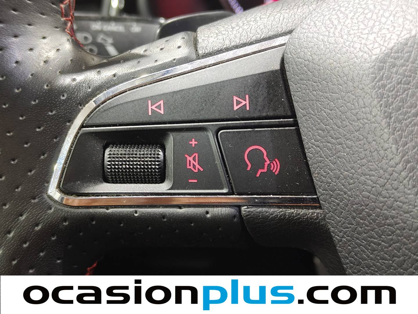 Foto Seat León SEAT León 1.4 TSI S&S ACT FR Plus DSG7 (150 CV)