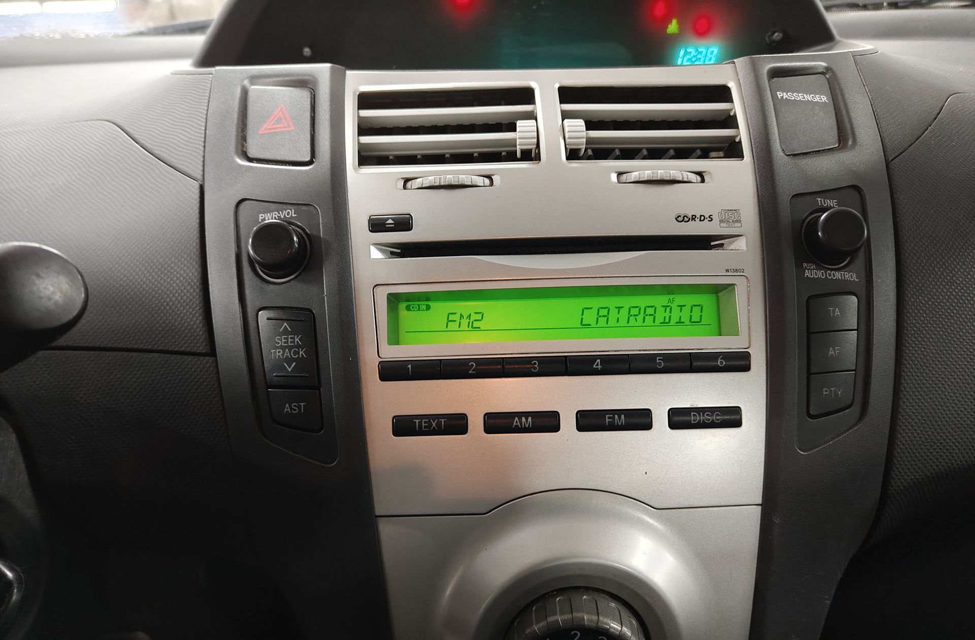 Toyota Yaris 1.4 D-4D TS - foto 21