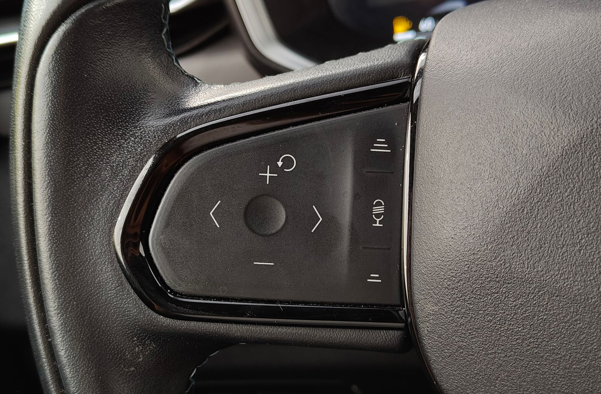 Lynk & Co 01 1.5 PHEV - foto 29