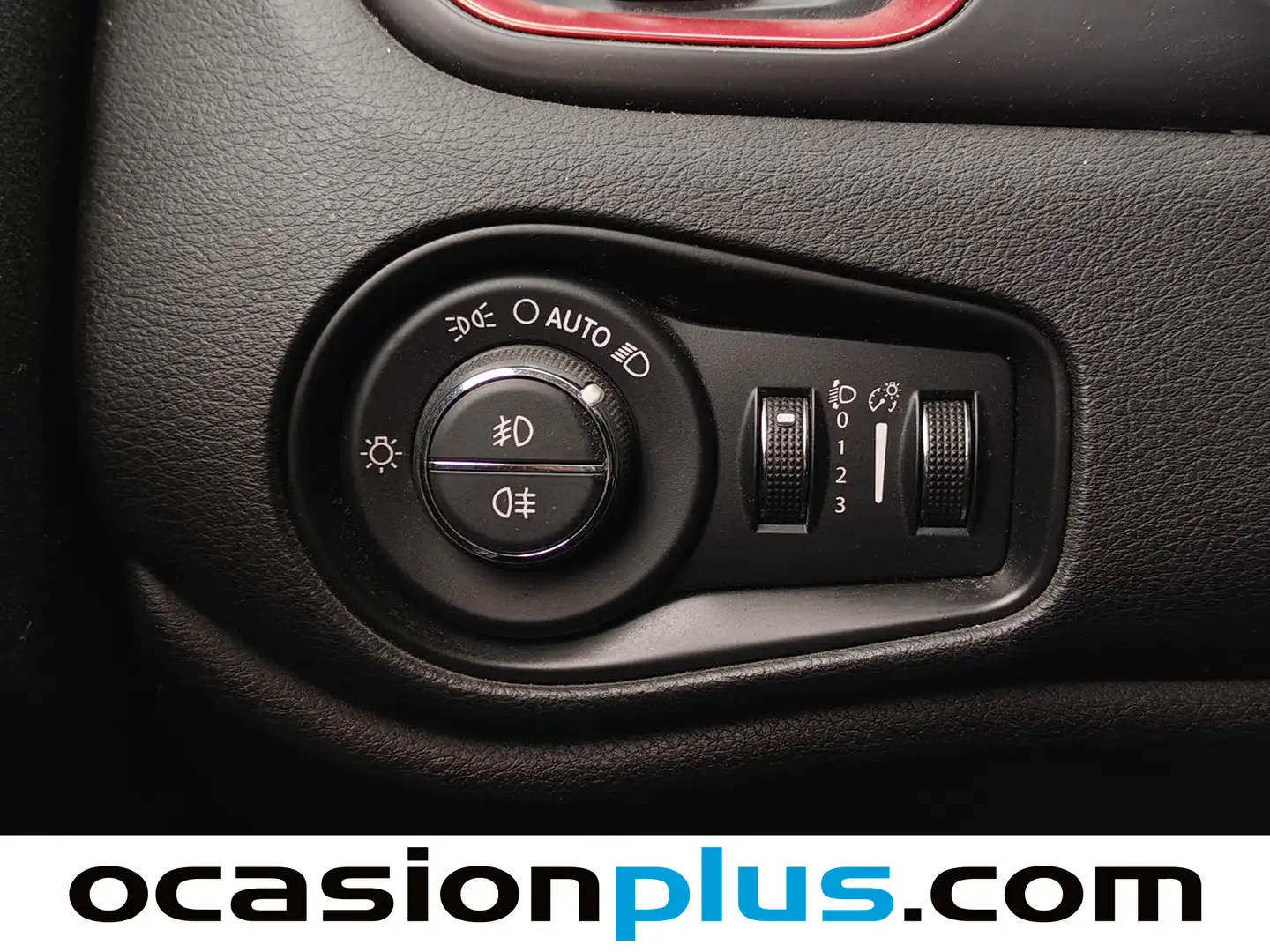 Foto Jeep Renegade Jeep Renegade 2.0 Multijet Trailhawk 4x4 AD Low Auto (170 CV)