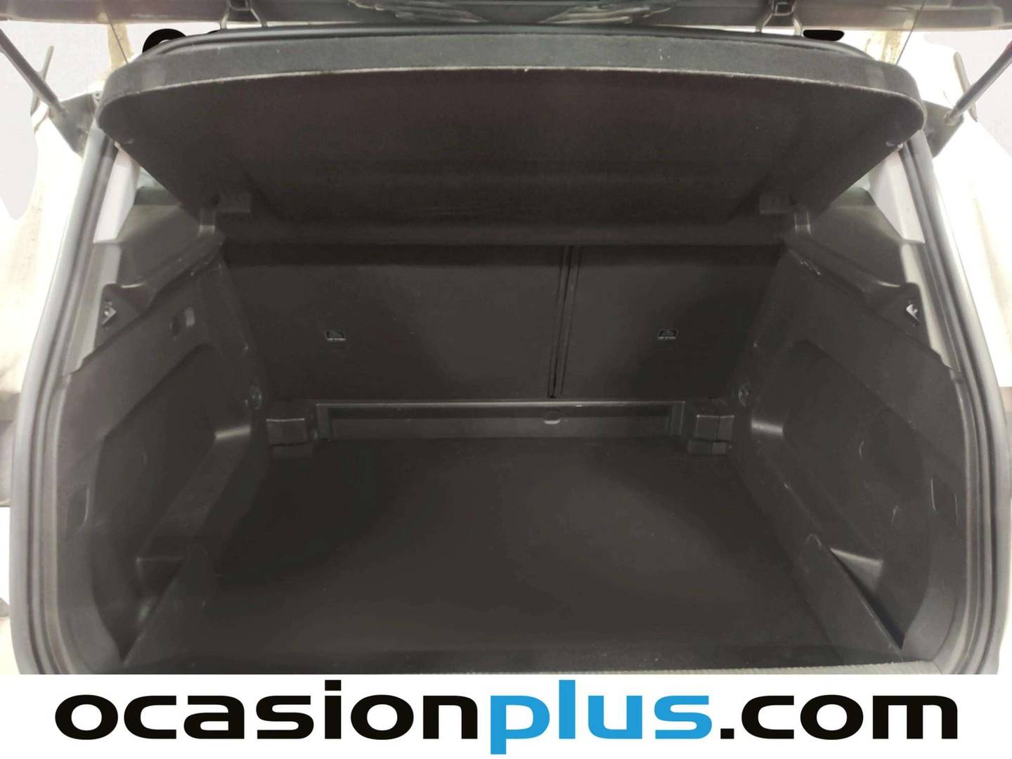 Fotos maletero Opel Grandland X Opel Grandland X 1.2 Turbo Selective (130 CV)