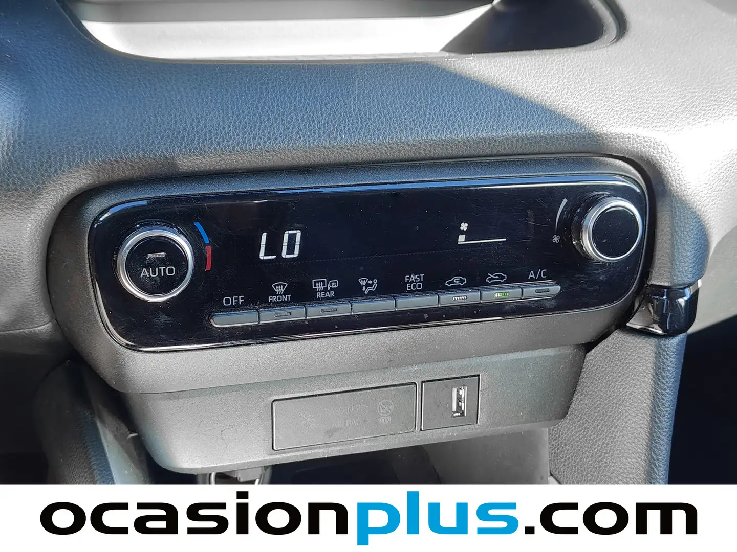 Foto Toyota Yaris Toyota Yaris 120H Business Plus (116 CV)