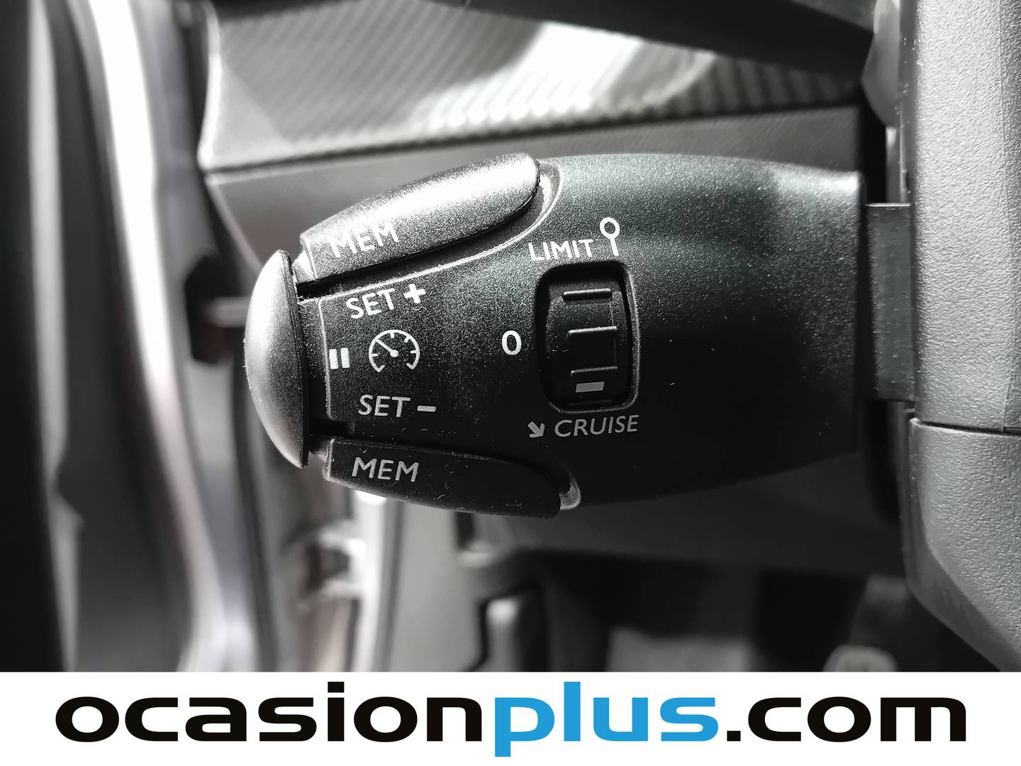 Equipamiento del Peugeot 2008 Peugeot 2008 PureTech 130 S&S Allure Pack (130 CV)