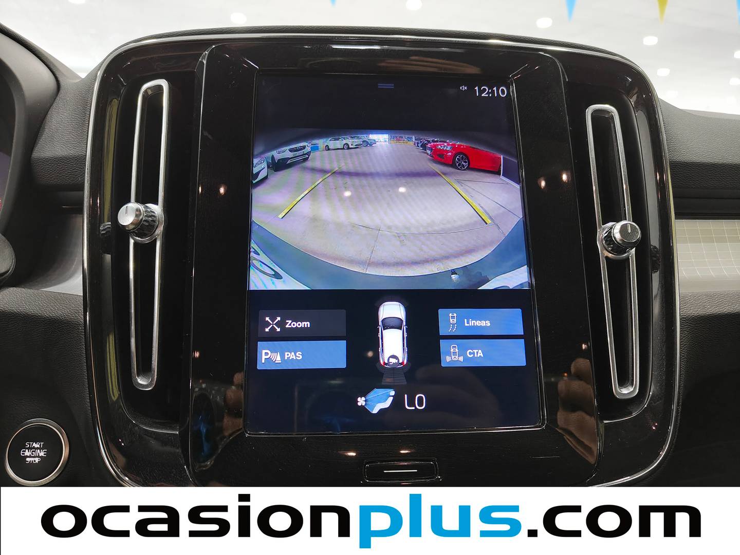 Equipamiento del Volvo XC40 Volvo XC40 T4 Momentum Auto (190 CV)