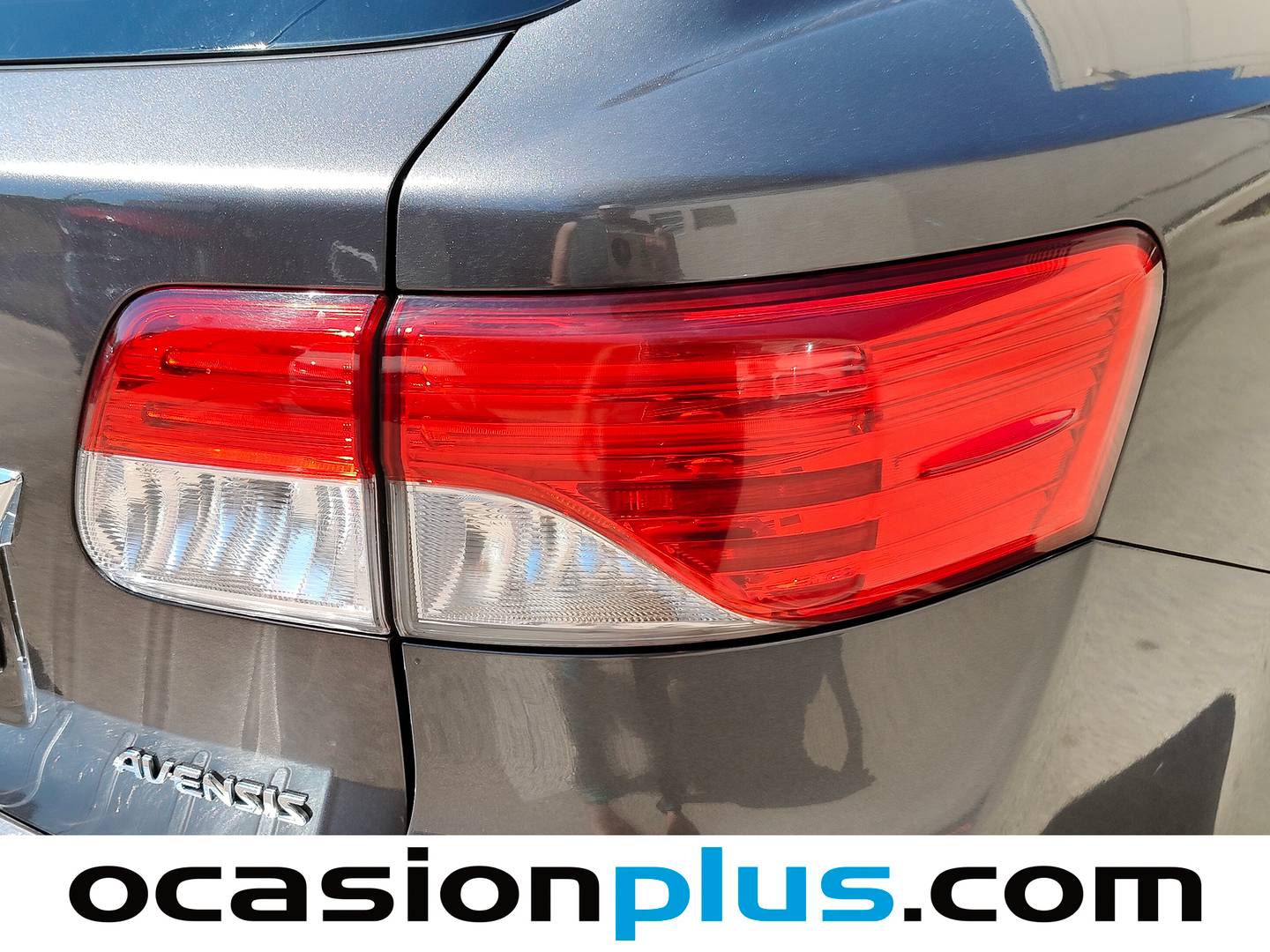 Accesorios del Toyota Avensis Toyota Avensis 120D Cross Sport Advance (124 CV)
