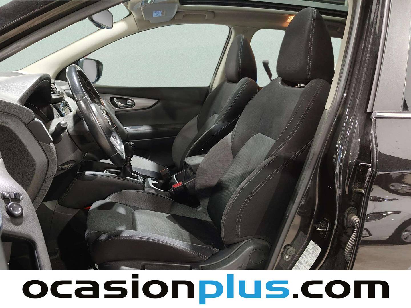 Foto asientos delanteros Nissan QASHQAI Nissan Qashqai DIG-T 115 N-Connecta (115 CV)