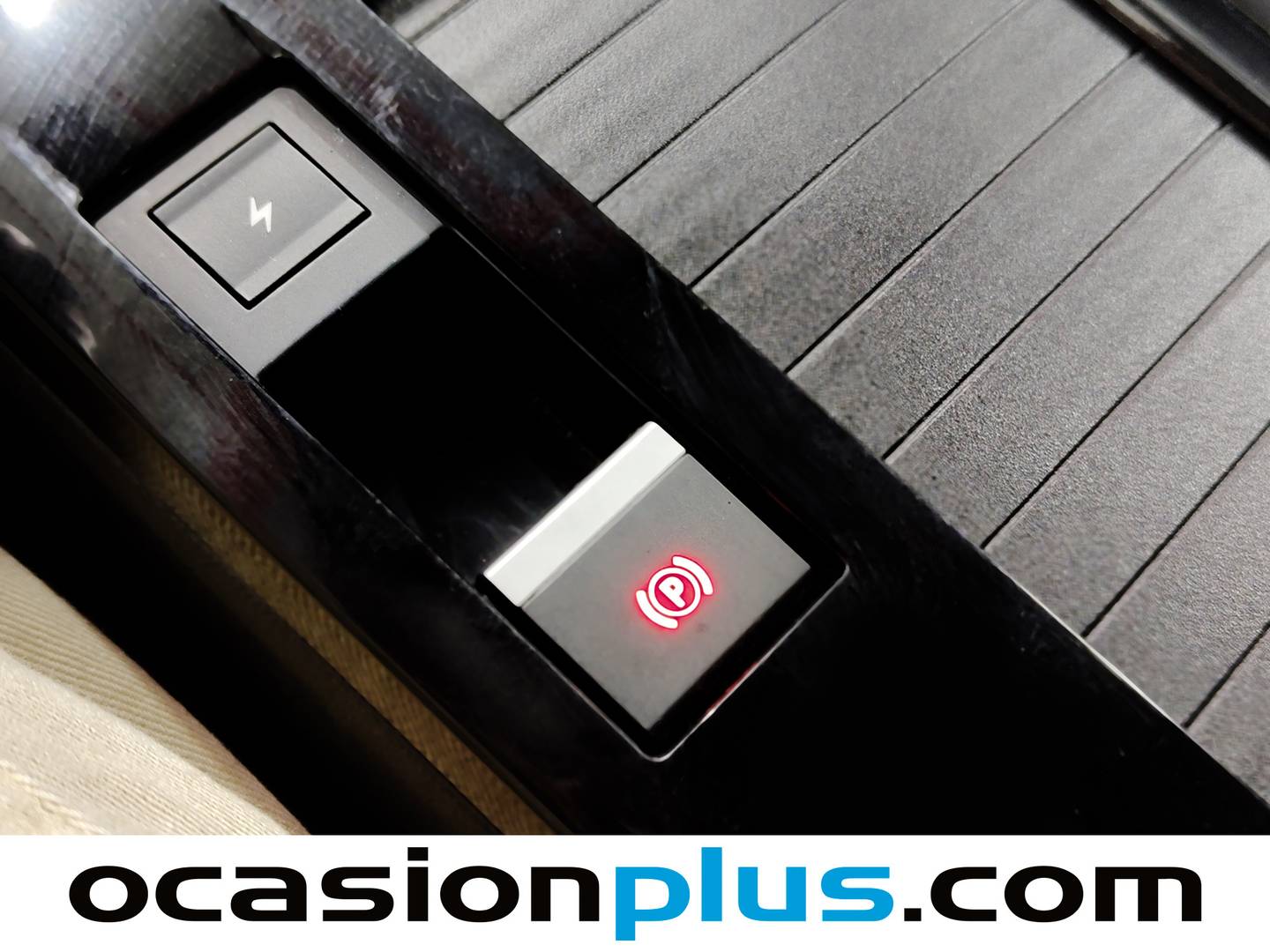 Foto Citroën ë-C4 Citroen ë-C4 eléctrico 50kWh Shine (136 CV)