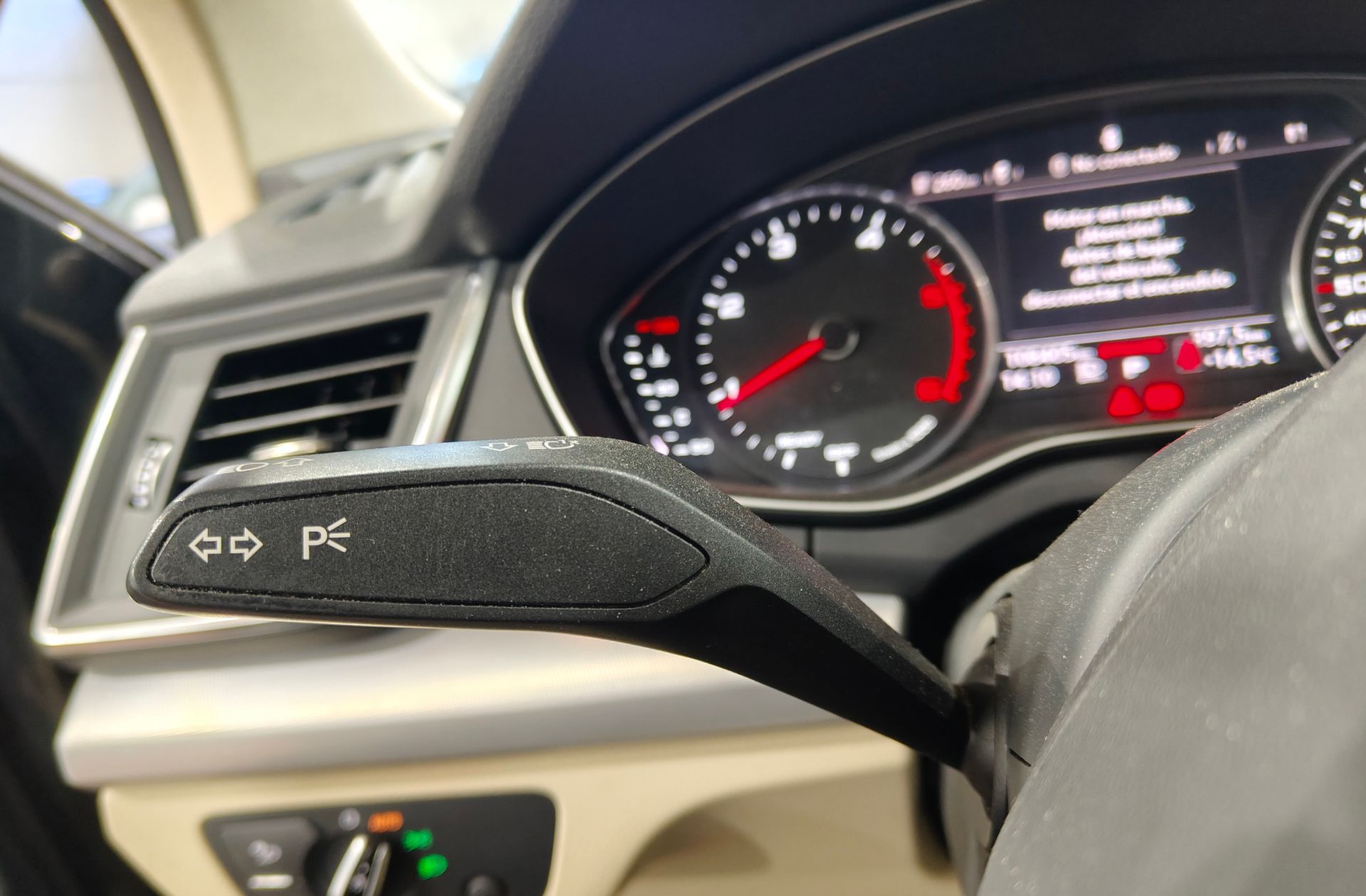 Audi Q5 Design 2.0 TDI quattro S tronic - foto 26