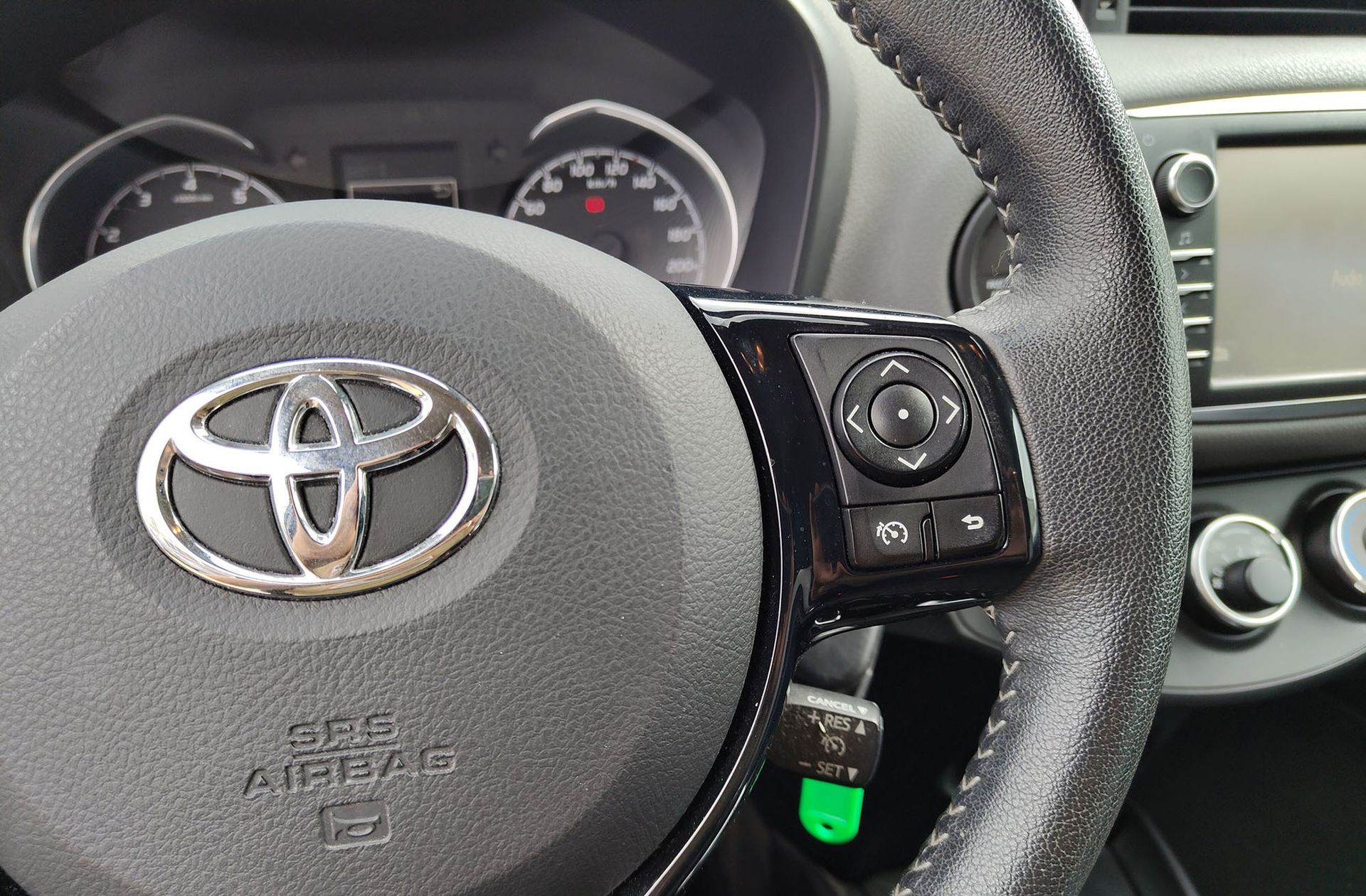 Toyota Yaris 70 Active - foto 24