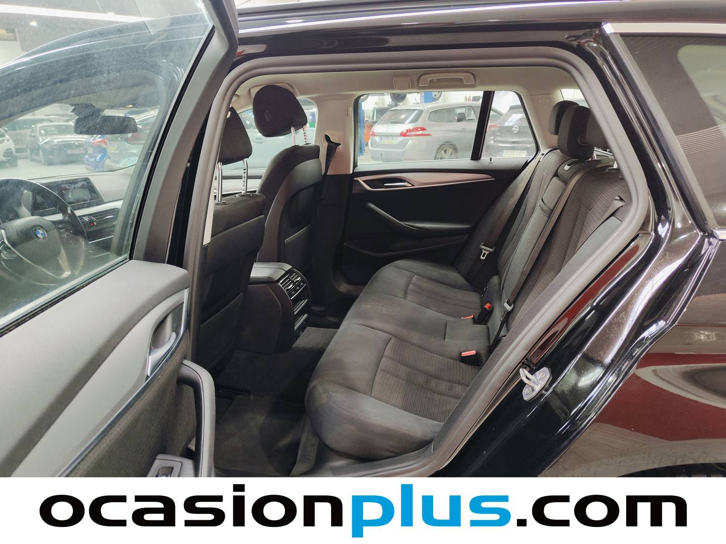 Foto asientos traseros BMW Serie 5 BMW Serie 5 520d Touring (190 CV)