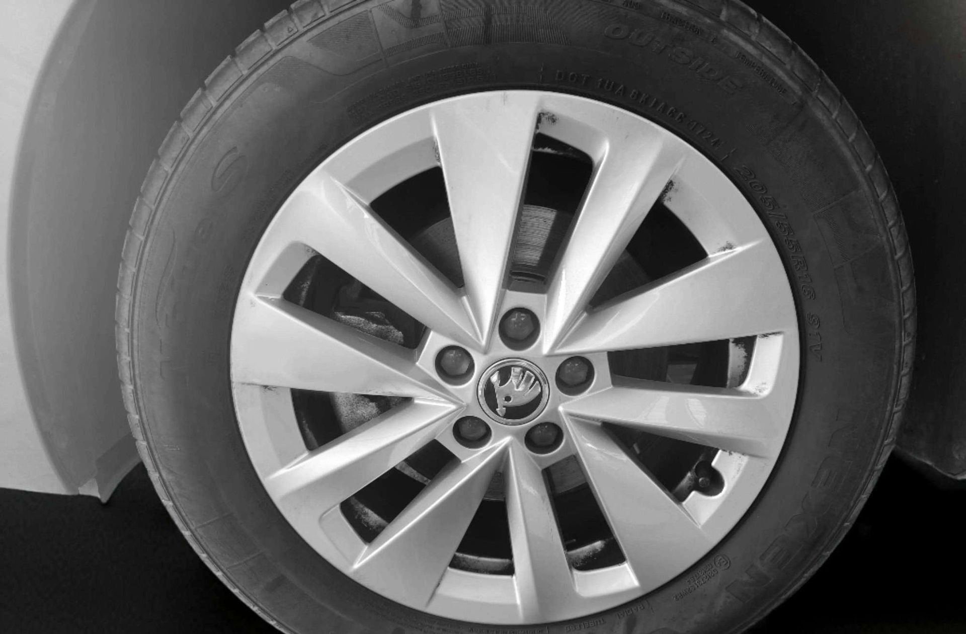 Škoda Scala 1.0 TSI Selection DSG - foto 31