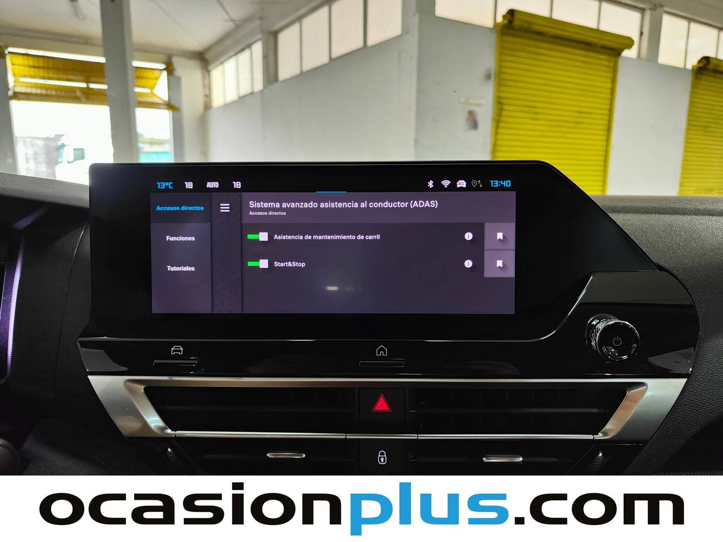 Foto Citroën C4 X Citroen C4 X PureTech 130 S&S Plus EAT8 (131 CV)