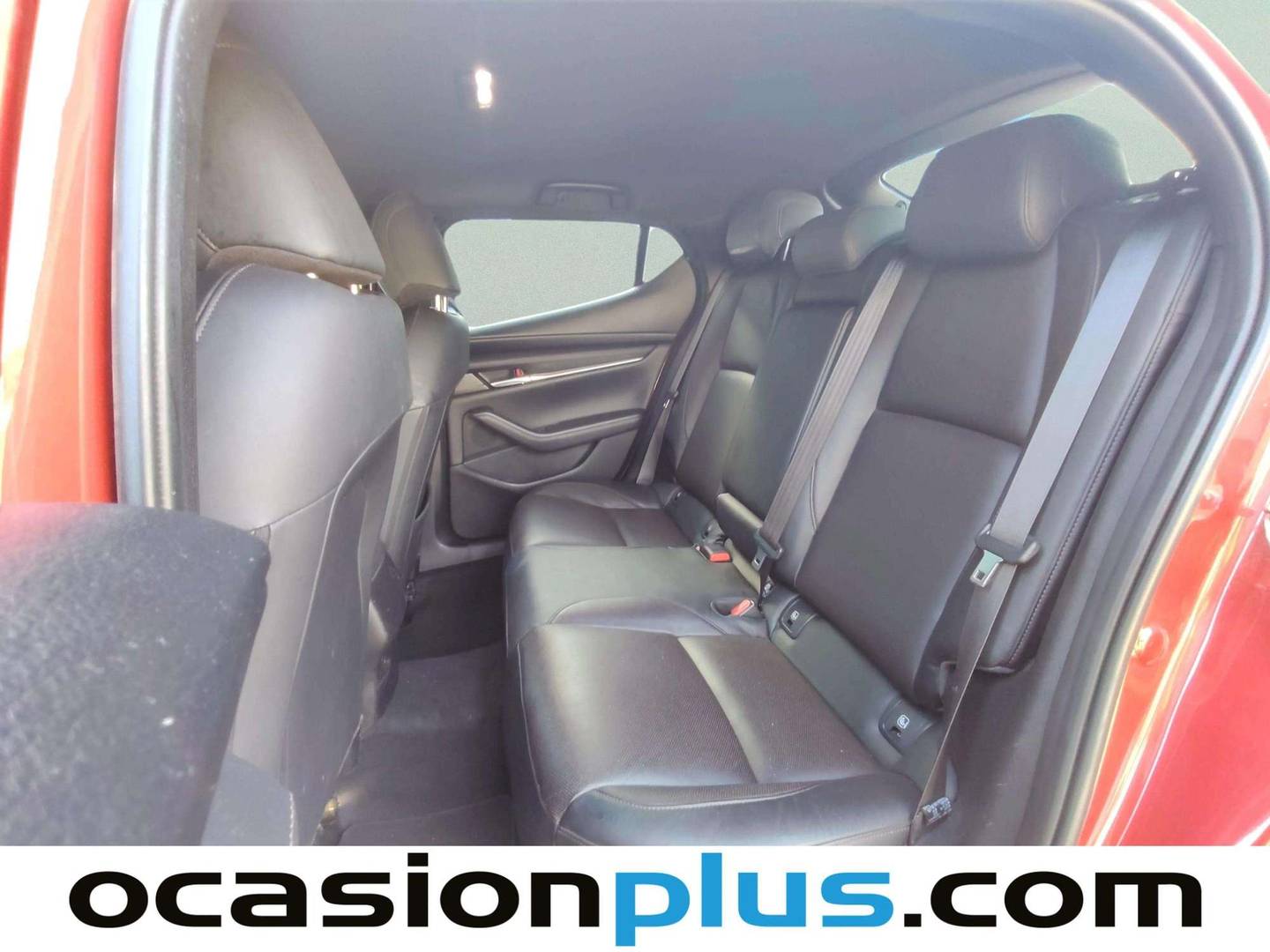 Foto asientos traseros Mazda Mazda 3 Mazda Mazda 3 2.0 e-Skyactiv-X Zenith Safety Black AT (186 CV)