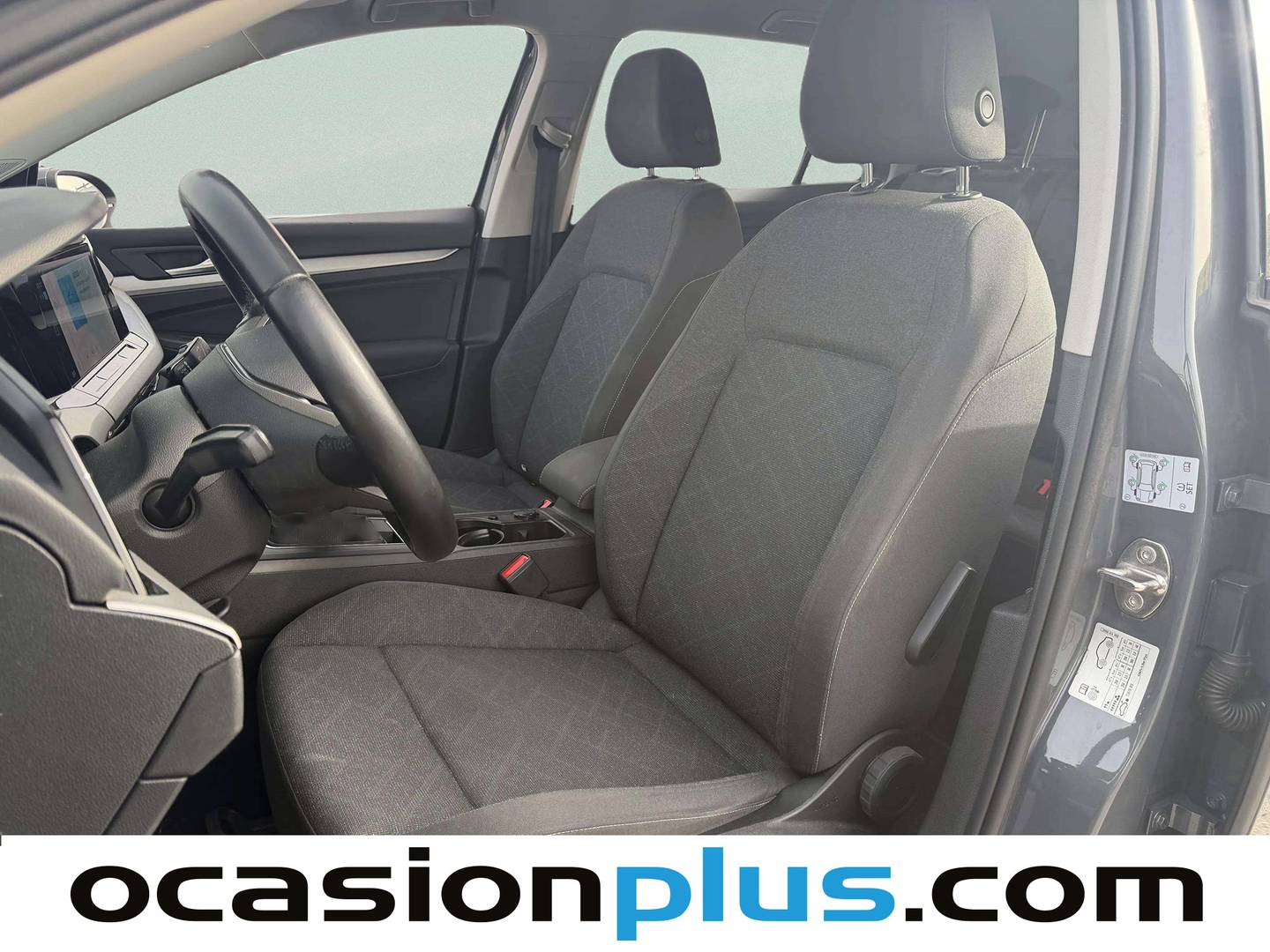 Foto asientos delanteros Volkswagen Golf Volkswagen Golf Variant Life 1.0 eTSI (110 CV) DSG
