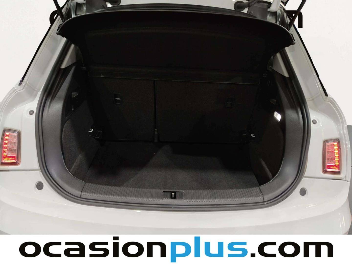 Fotos maletero Audi A1 Audi A1 Sportback Adrenalin 1.6 TDI (116 CV) S tronic Pack S-Line