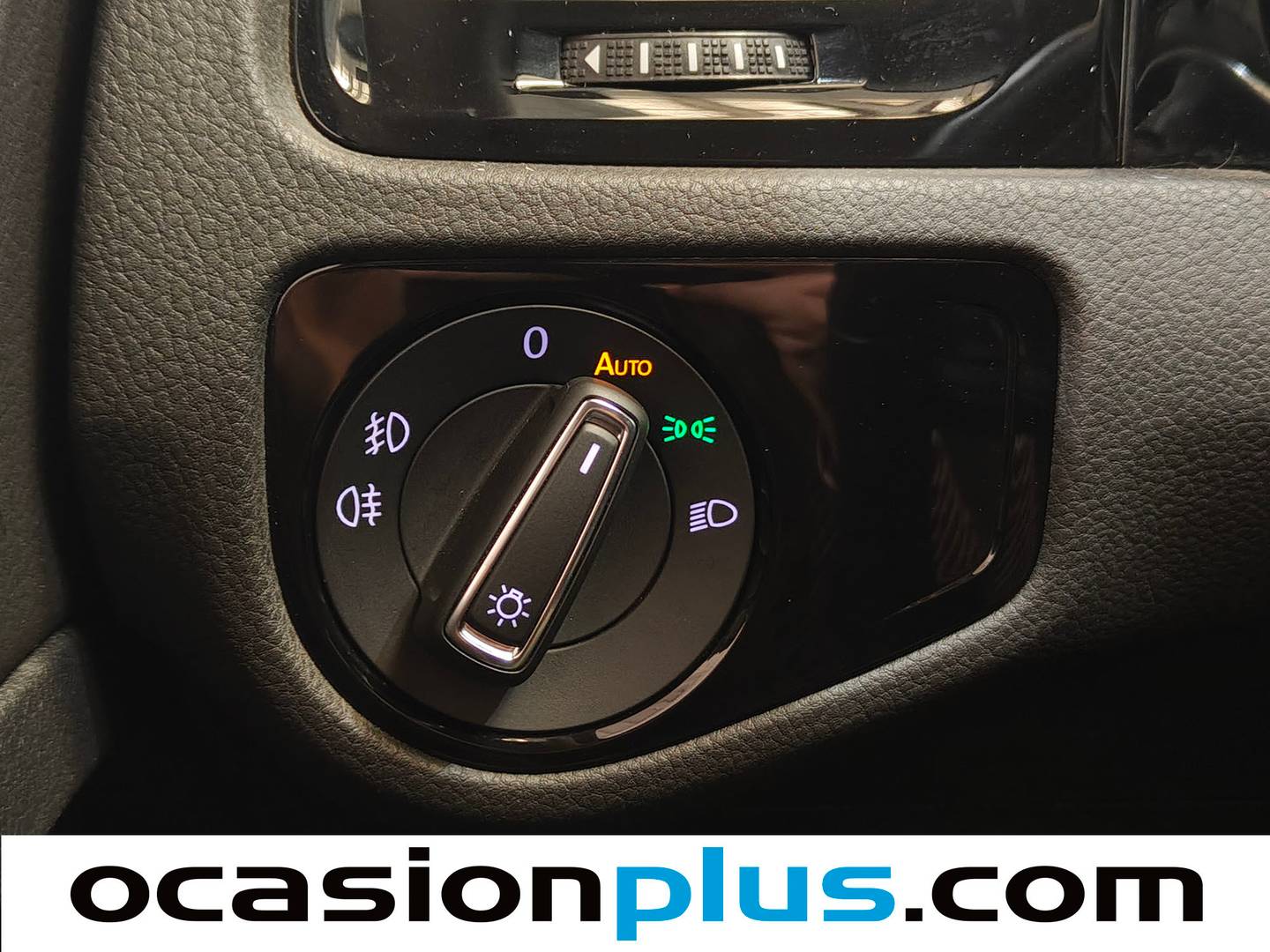 Volkswagen Golf Volkswagen Golf Sport 1.6 TDI BMT (105 CV) Pack R-Line de segunda mano