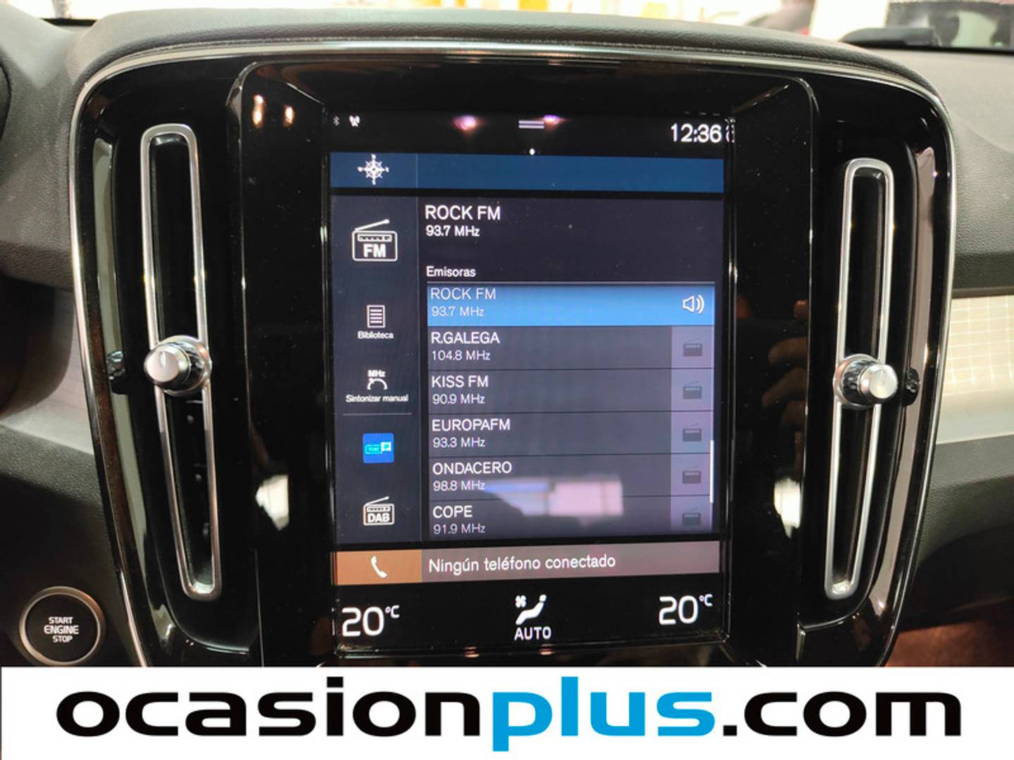 Foto Volvo XC40 Volvo XC40 T3 Momentum Auto (163 CV)