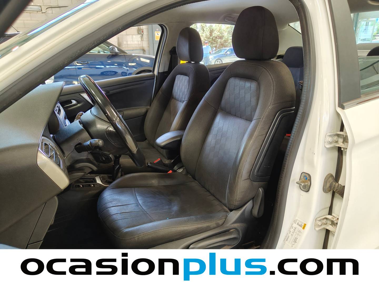 Foto asientos delanteros Citroën C-Elysée Citroën C-Elysee BlueHDi 100 Exclusive (100 CV)