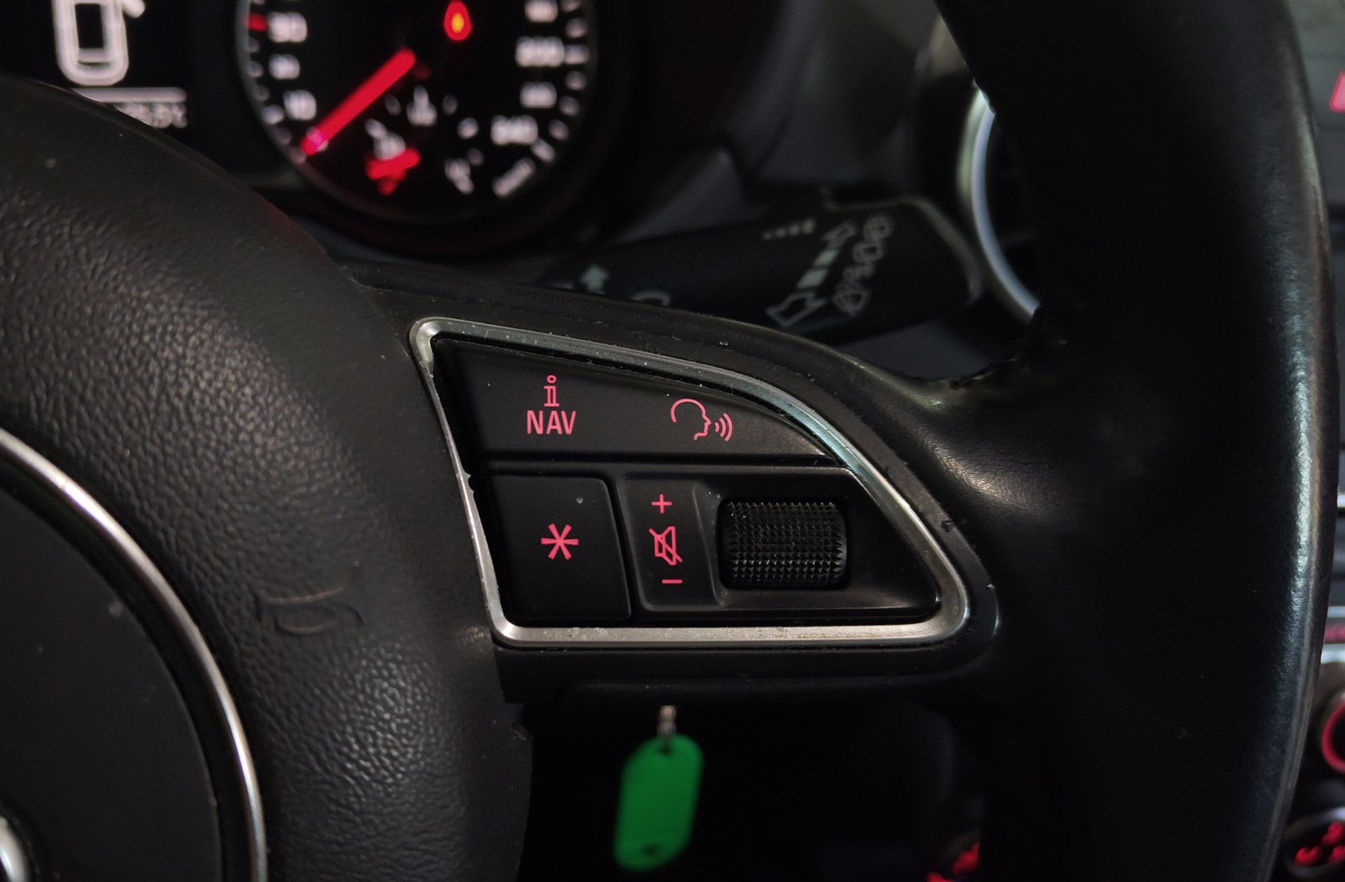 Audi A1 Sportback Adrenalin 1.6 TDI S-Line - foto 29