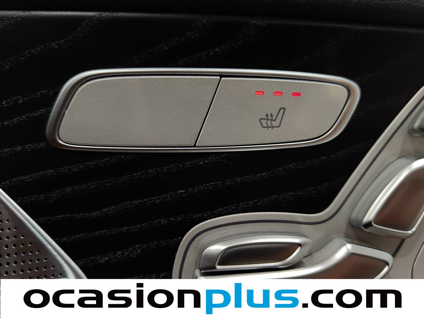 Equipamiento del Mercedes CLS Mercedes Clase CLS CLS 300 d 4Matic (265 CV) Pack AMG