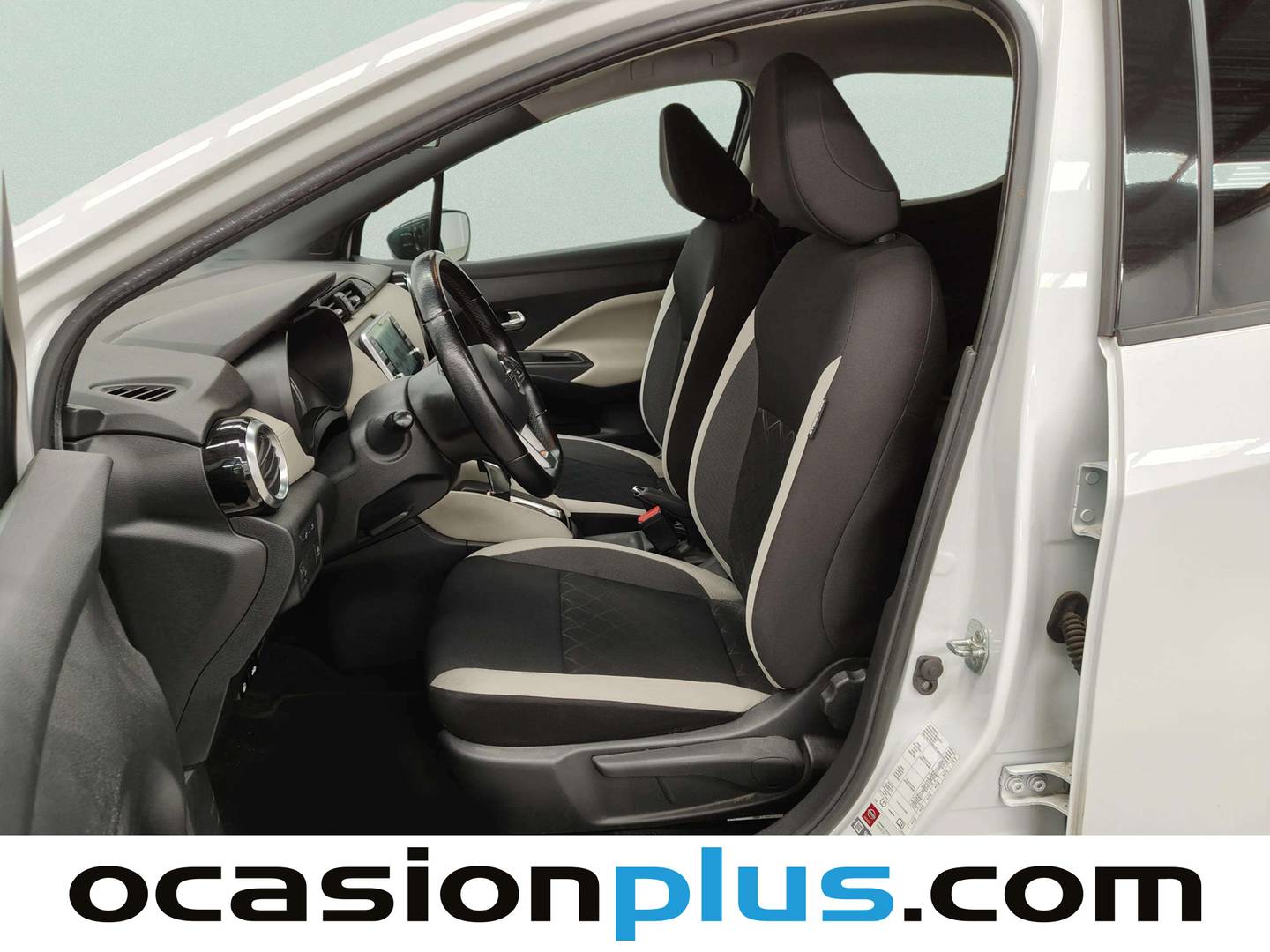 Foto asientos delanteros Nissan Micra Nissan Micra IG-T Tekna CVT (92 CV)