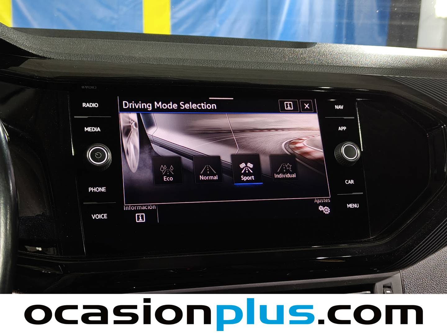 Foto Volkswagen T-Cross Volkswagen T-Cross Sport 1.5 TSI  (150 CV) DSG