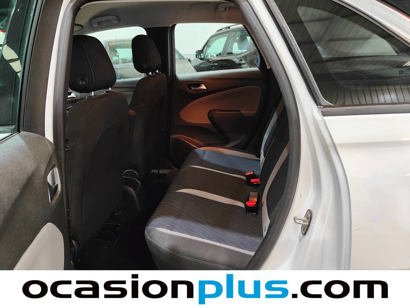 Foto asientos traseros Opel Crossland X Opel Crossland X 1.5 D S&S Design Line 120 Aniversario (102 CV)