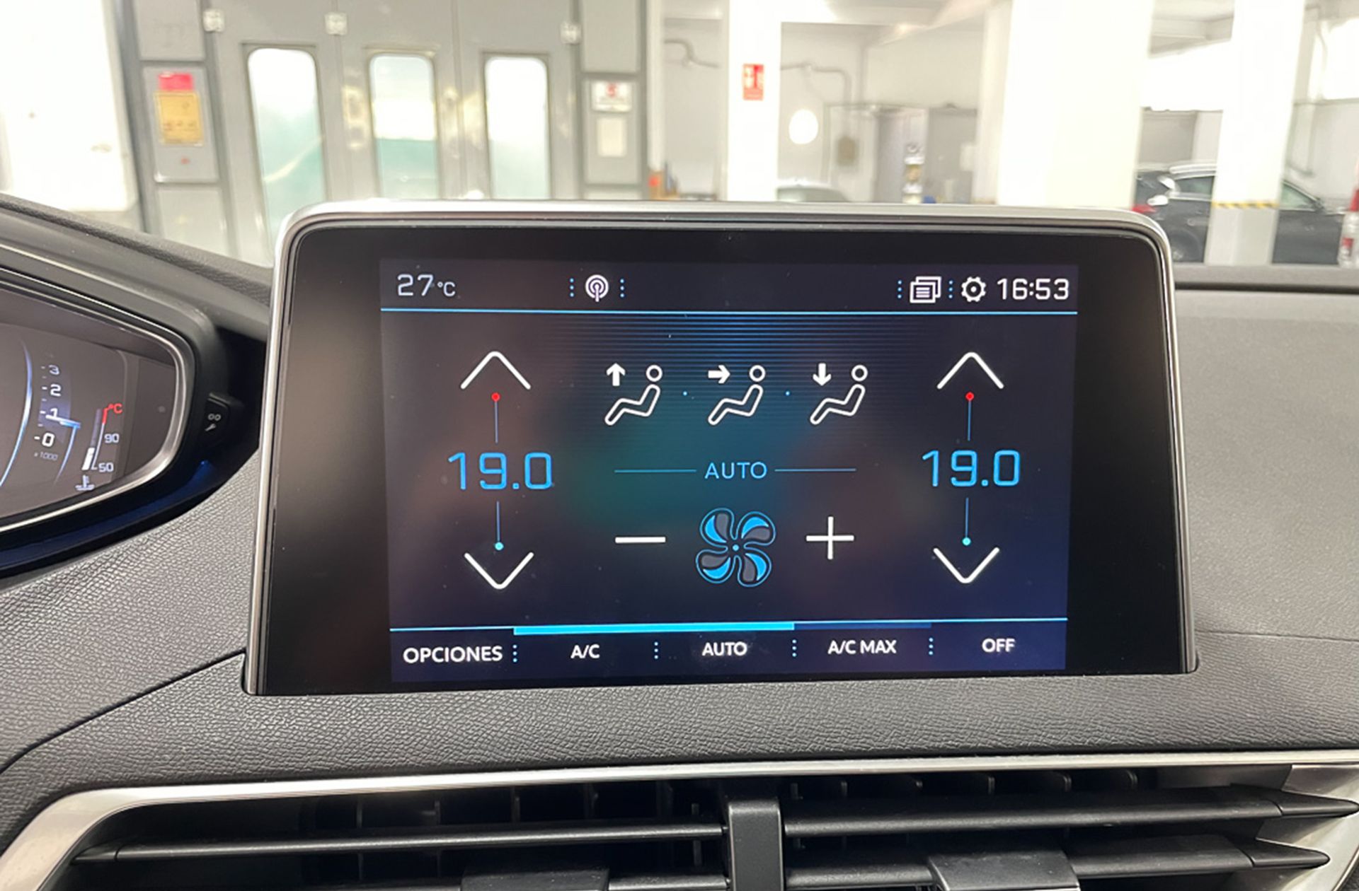 Peugeot 5008 PureTech 130 Allure 7 plazas - foto 32