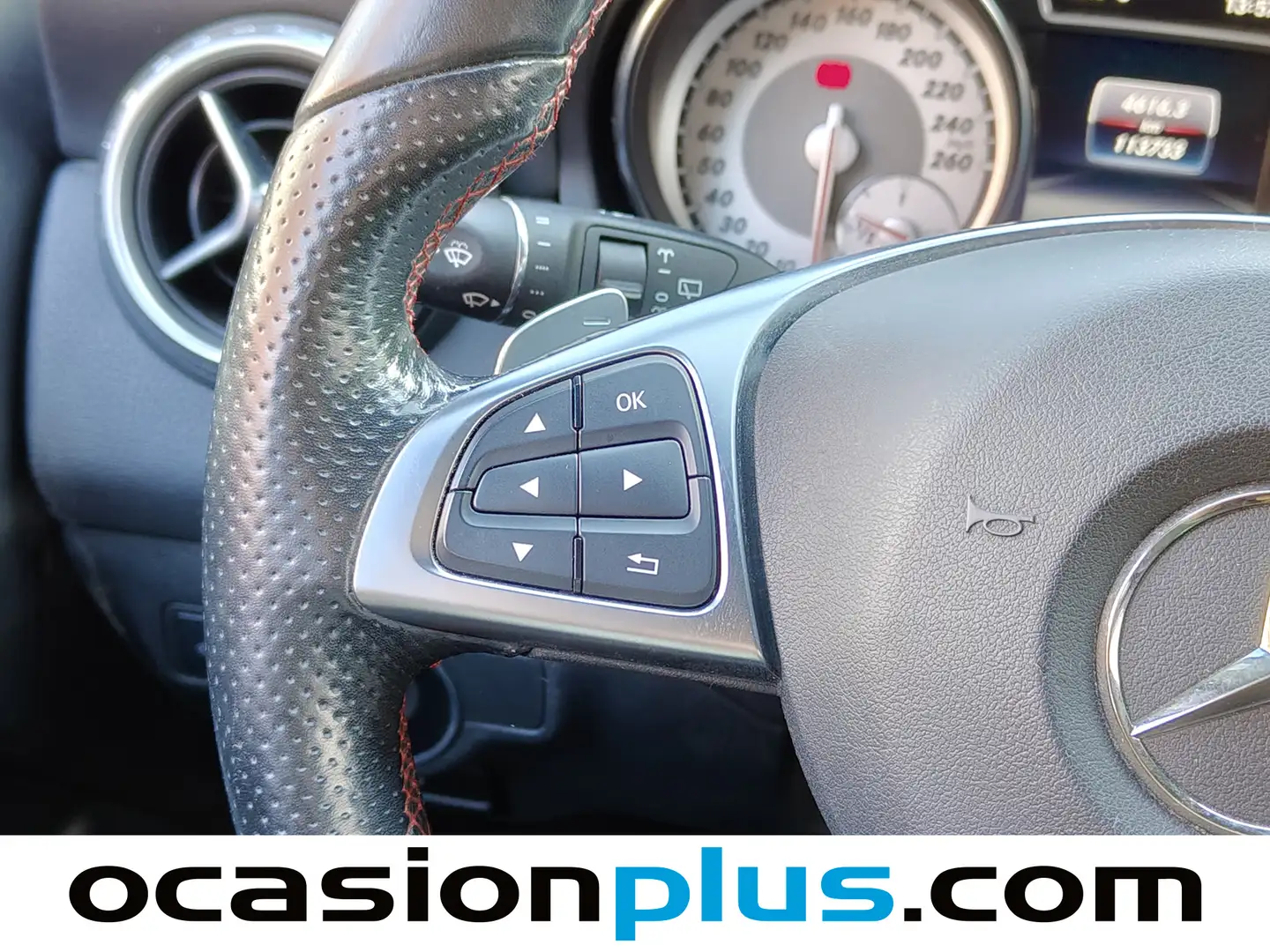 Foto Mercedes GLA Mercedes-Benz GLA 200 d AMG Line (136 CV)