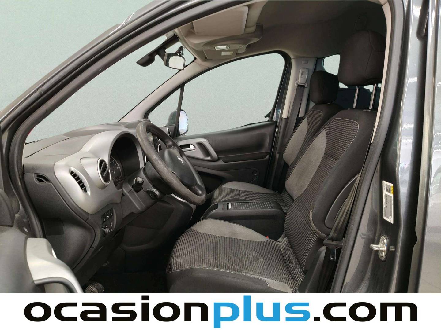 Foto asientos delanteros Peugeot Partner Peugeot Partner Tepee BlueHDi 120 Adventure Edition (120 CV)