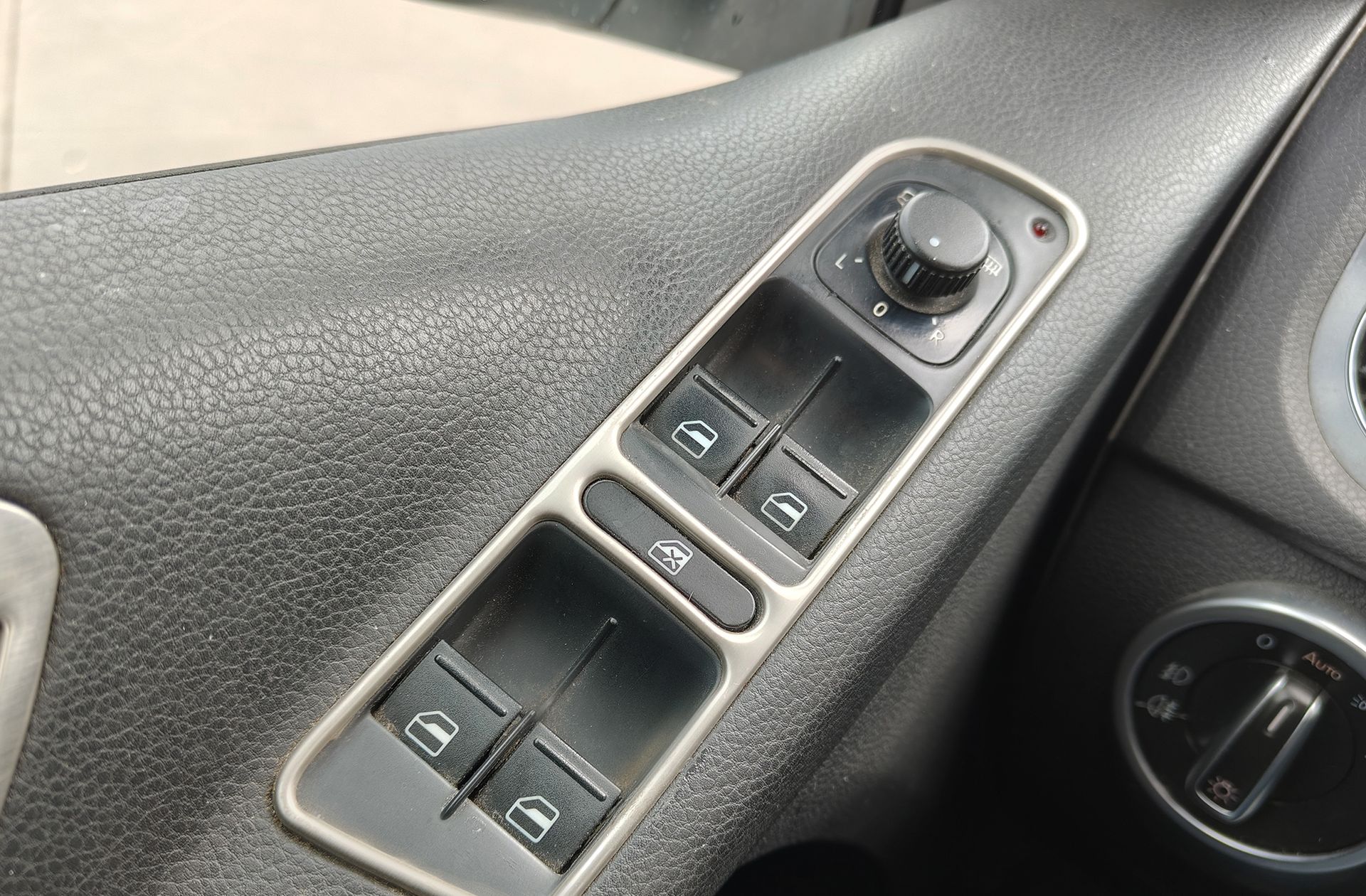 Volkswagen Tiguan T1 2.0 TDI BMT 4x2 - foto 31