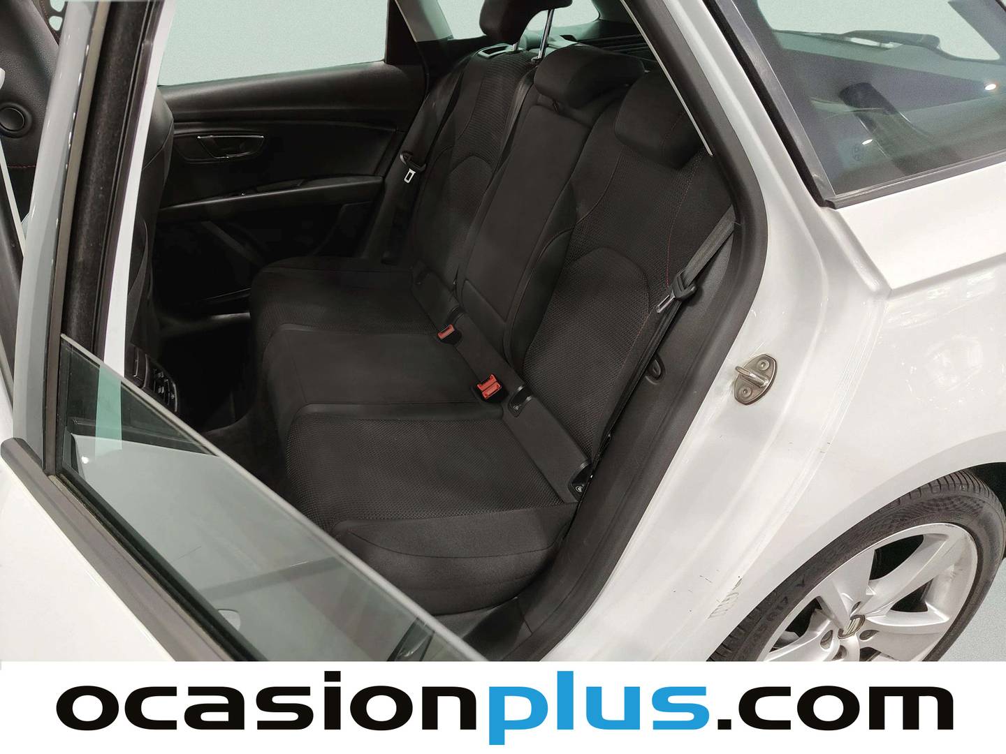Foto asientos traseros Seat León Seat León ST 2.0 TDI S&S FR (150 CV)