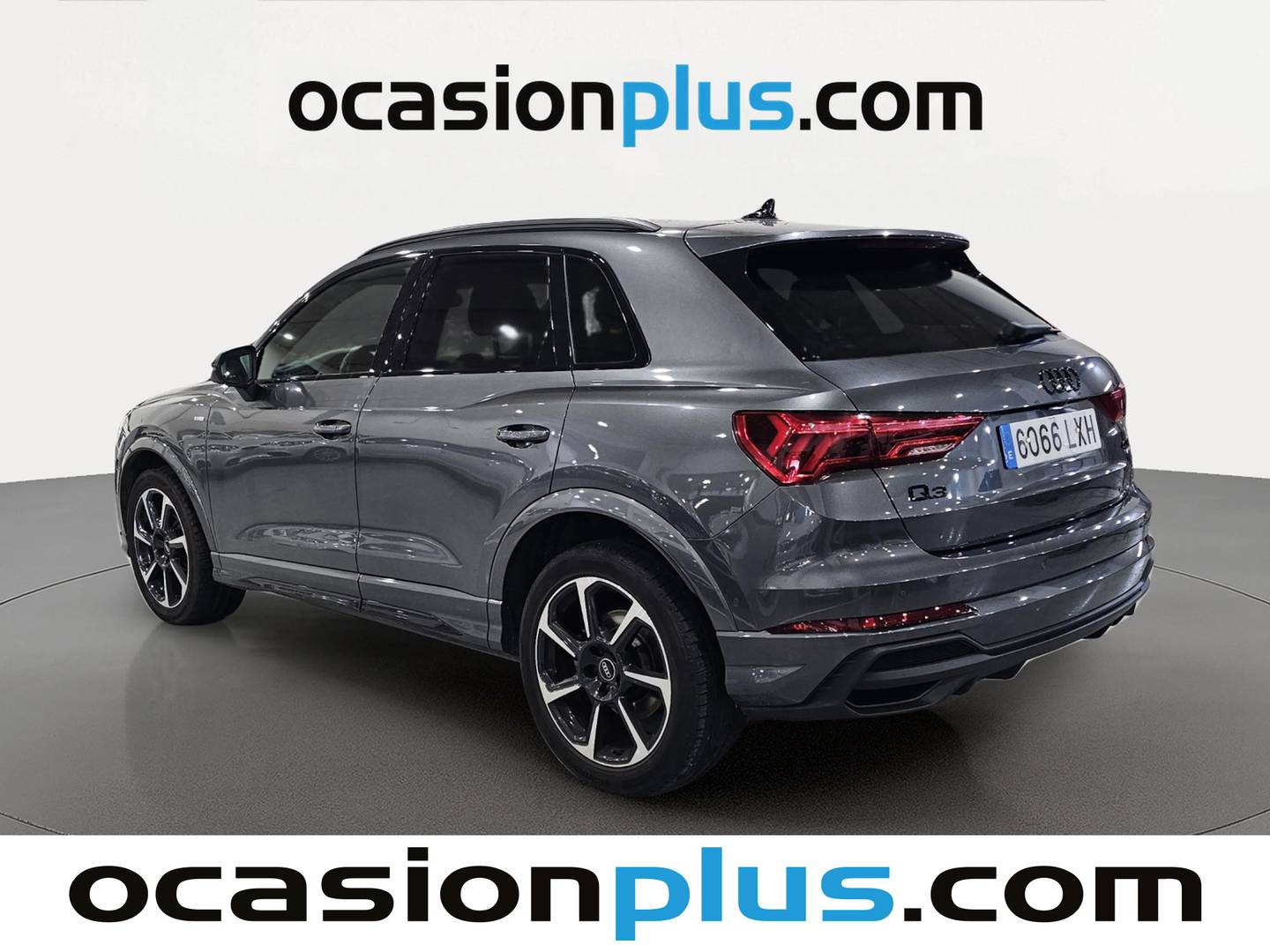 Foto trasera Audi Q3 Audi Q3 Black line 40 TDI quattro (200 CV) S tronic derecha