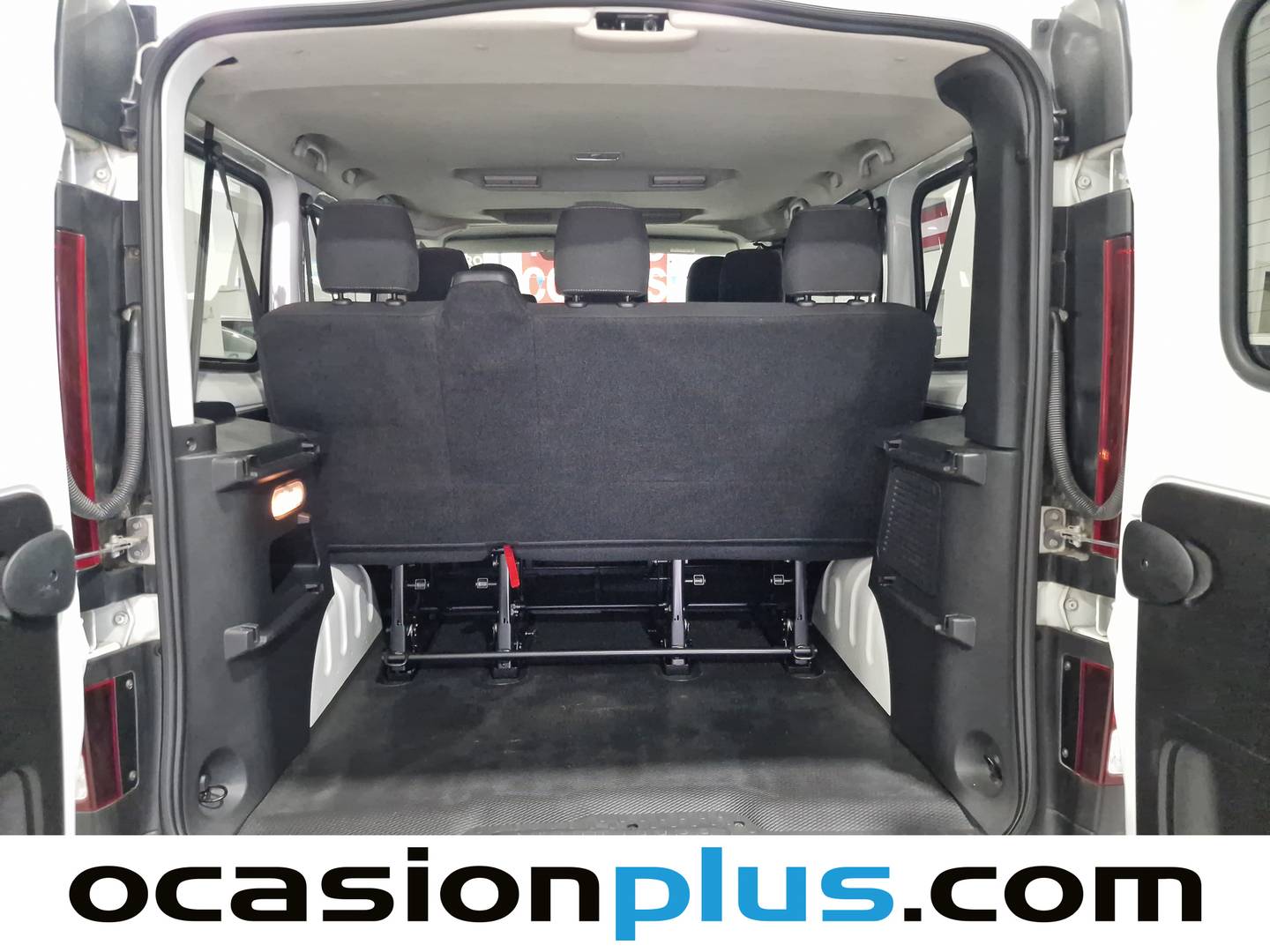 Fotos maletero Renault Trafic Renault Trafic Passenger Energy Blue dCi (110 CV) 9 Plazas