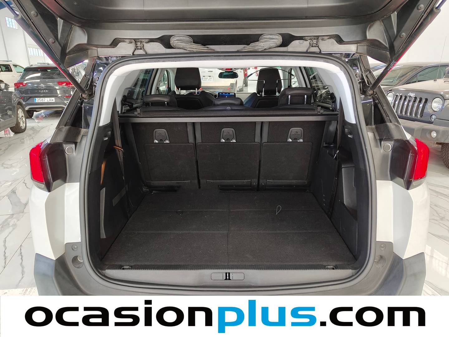Foto Peugeot 5008 Peugeot 5008 BlueHDi 130 S&S Allure (130 CV) 7 Plazas siete plazas