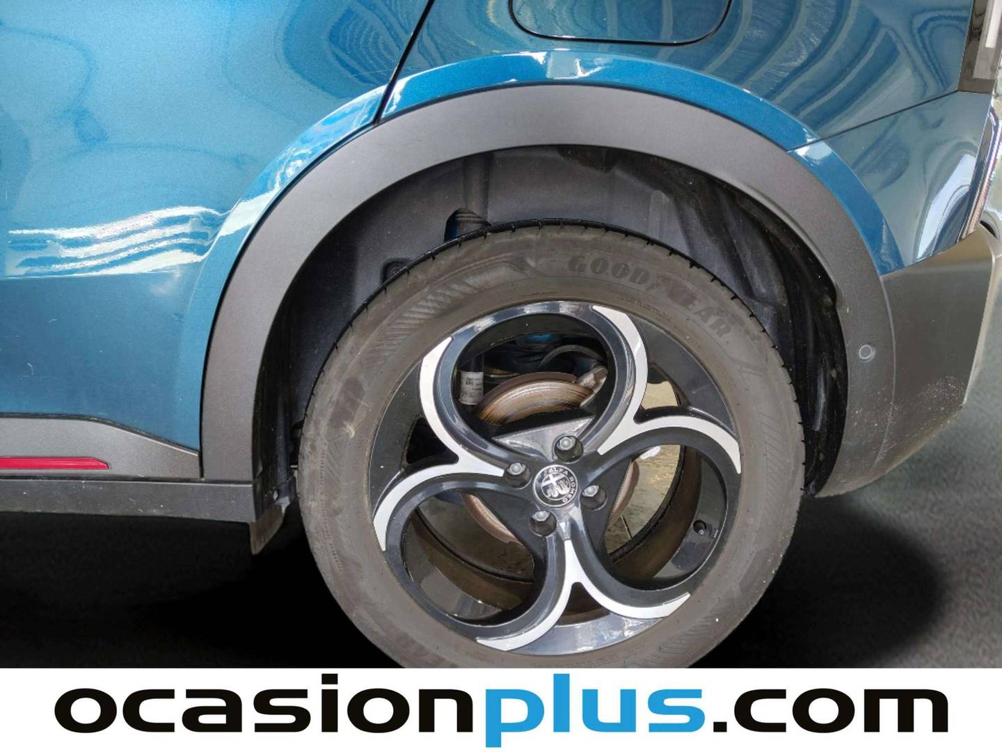 Foto Alfa Romeo Junior Alfa Romeo Junior 1.2 Ibrida Speciale Auto (136 CV)