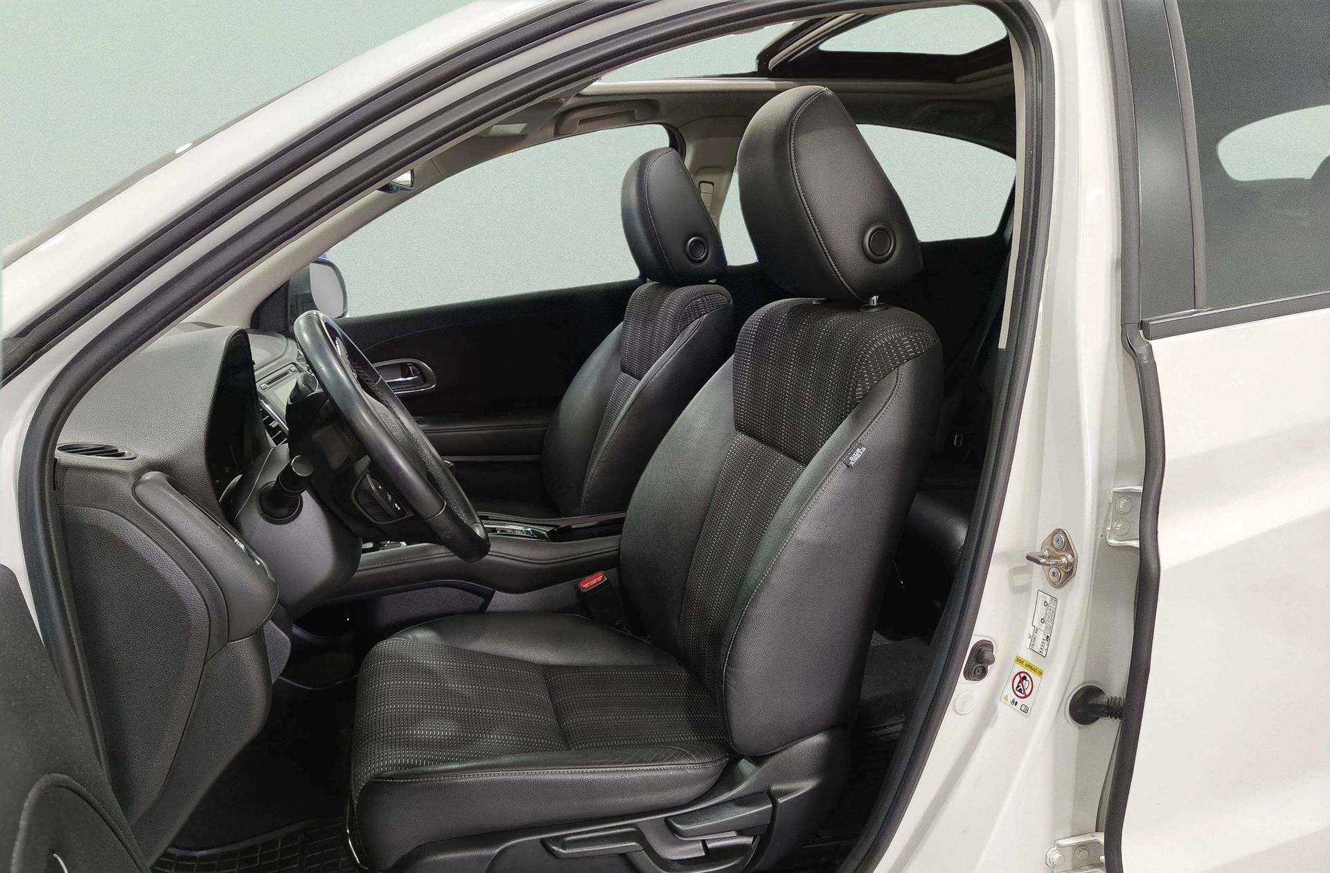 Honda HR-V 1.6 i-DTEC Executive - foto 12
