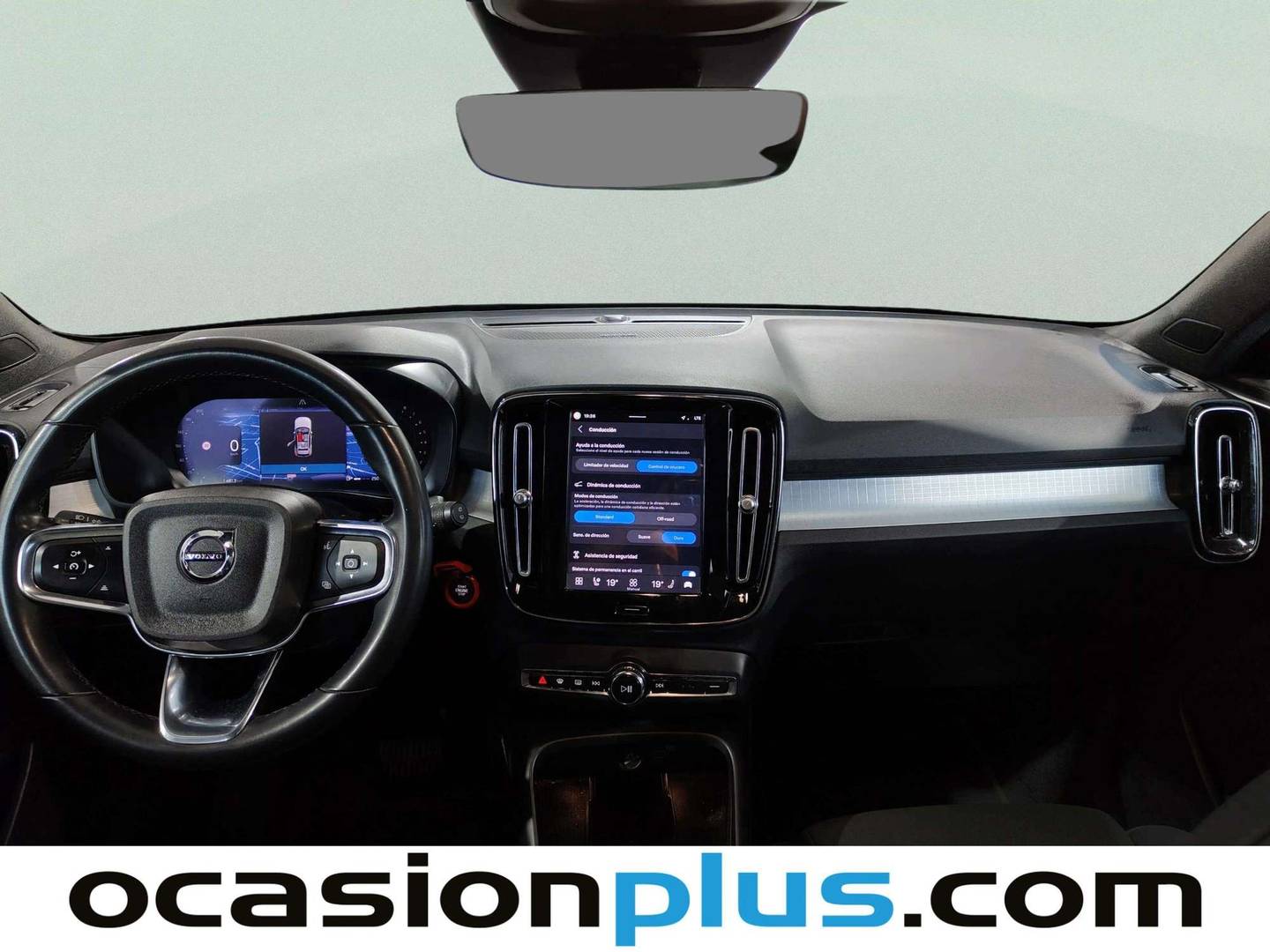 Volvo XC40 Volvo XC40 B3 Gasolina Mild hybrid Plus Dark Auto (163 CV) de ocasión