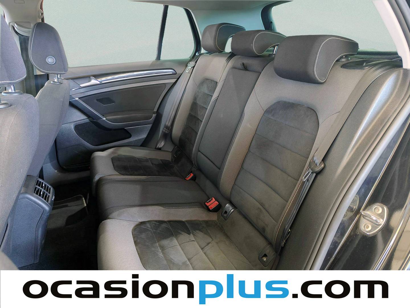 Foto asientos traseros Volkswagen Golf Volkswagen Golf Sport 1.4 TSI ACT Tech BMT (150 CV) DSG Pack R-Line