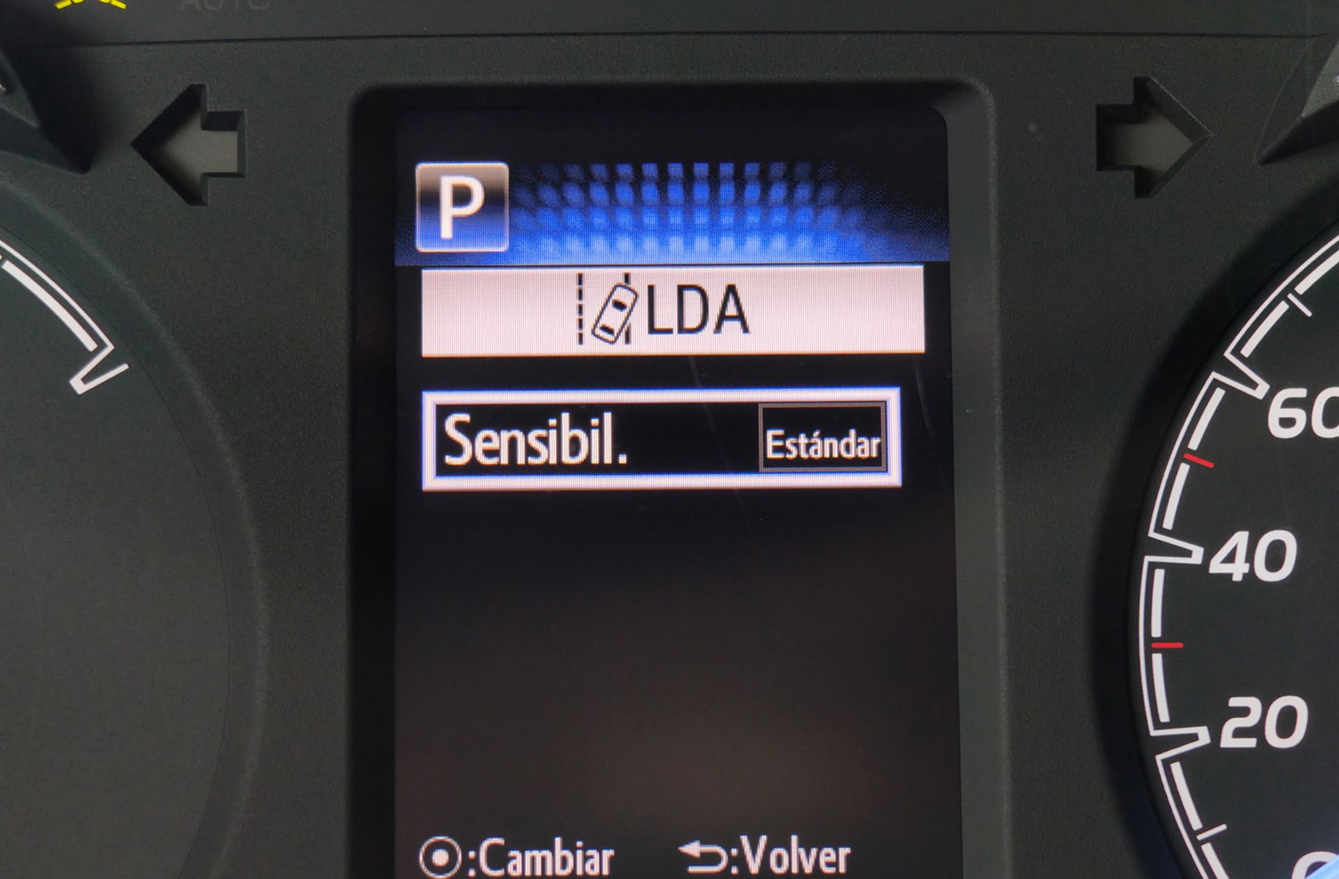 Toyota Yaris 100H Feel - foto 13