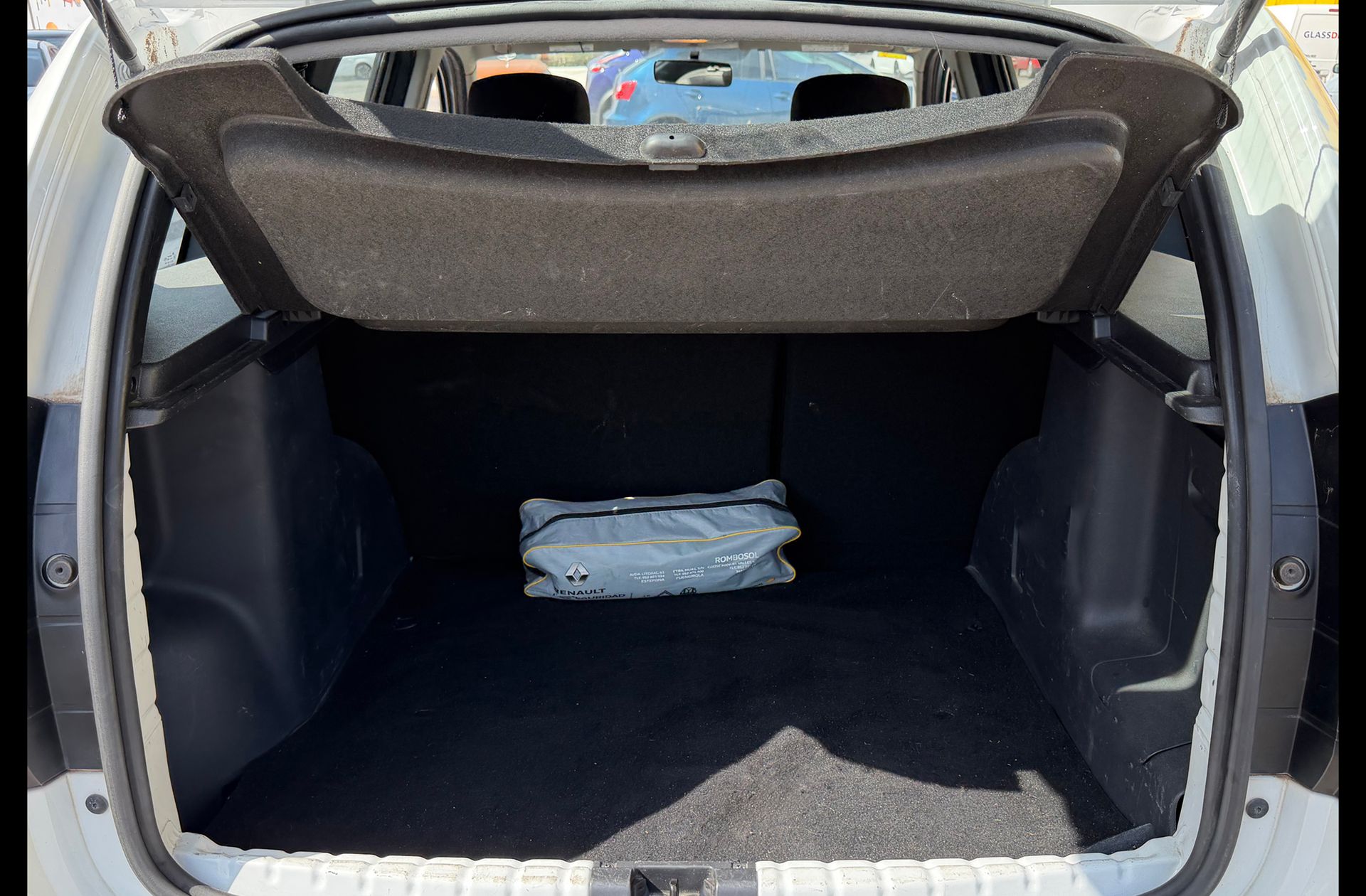 Dacia Duster Laureate dCi - foto 12