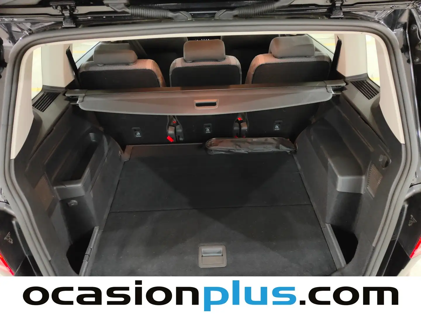 Foto Volkswagen Touran Volkswagen Touran Business 2.0 TDI (122 CV)