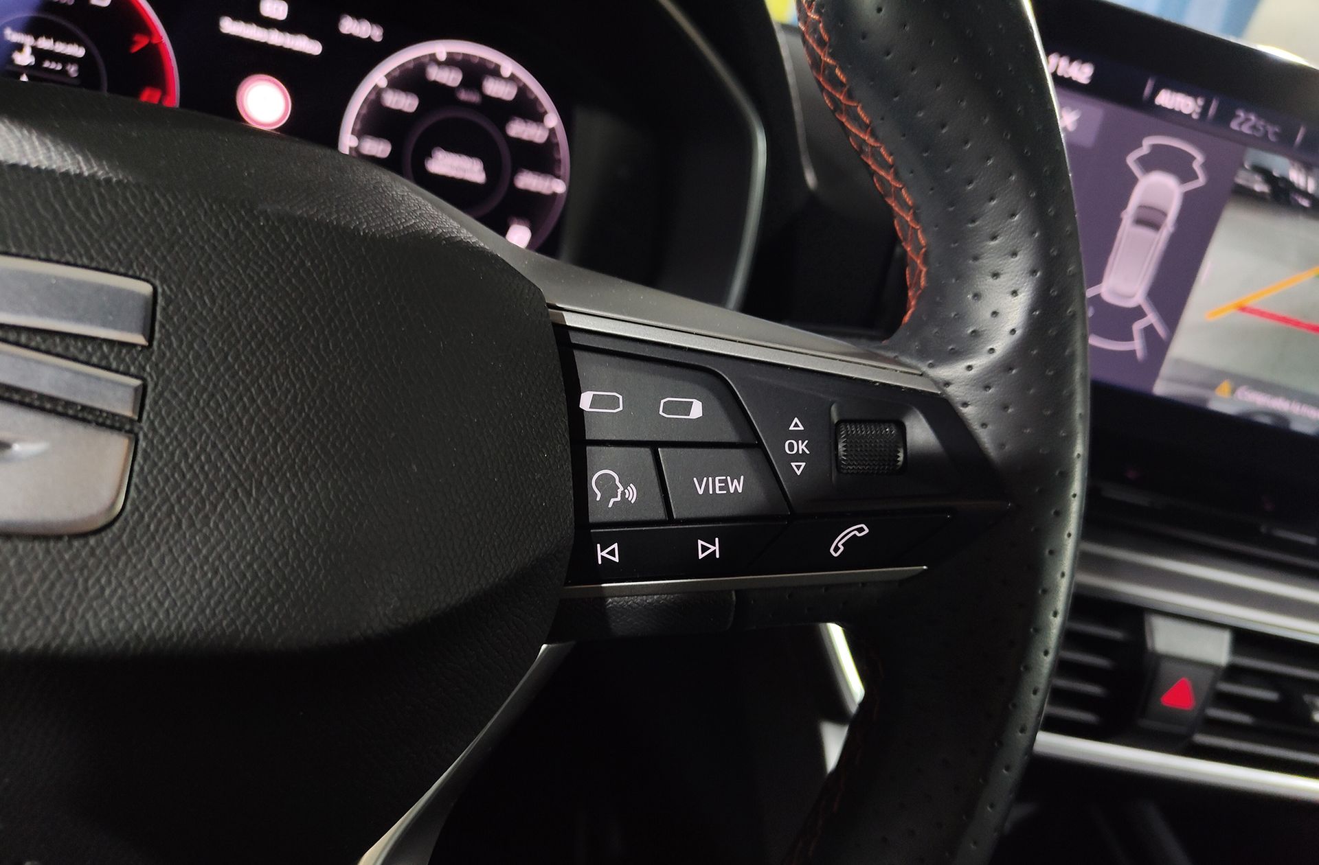 SEAT León ST 1.5 TSI FR Go L - foto 33